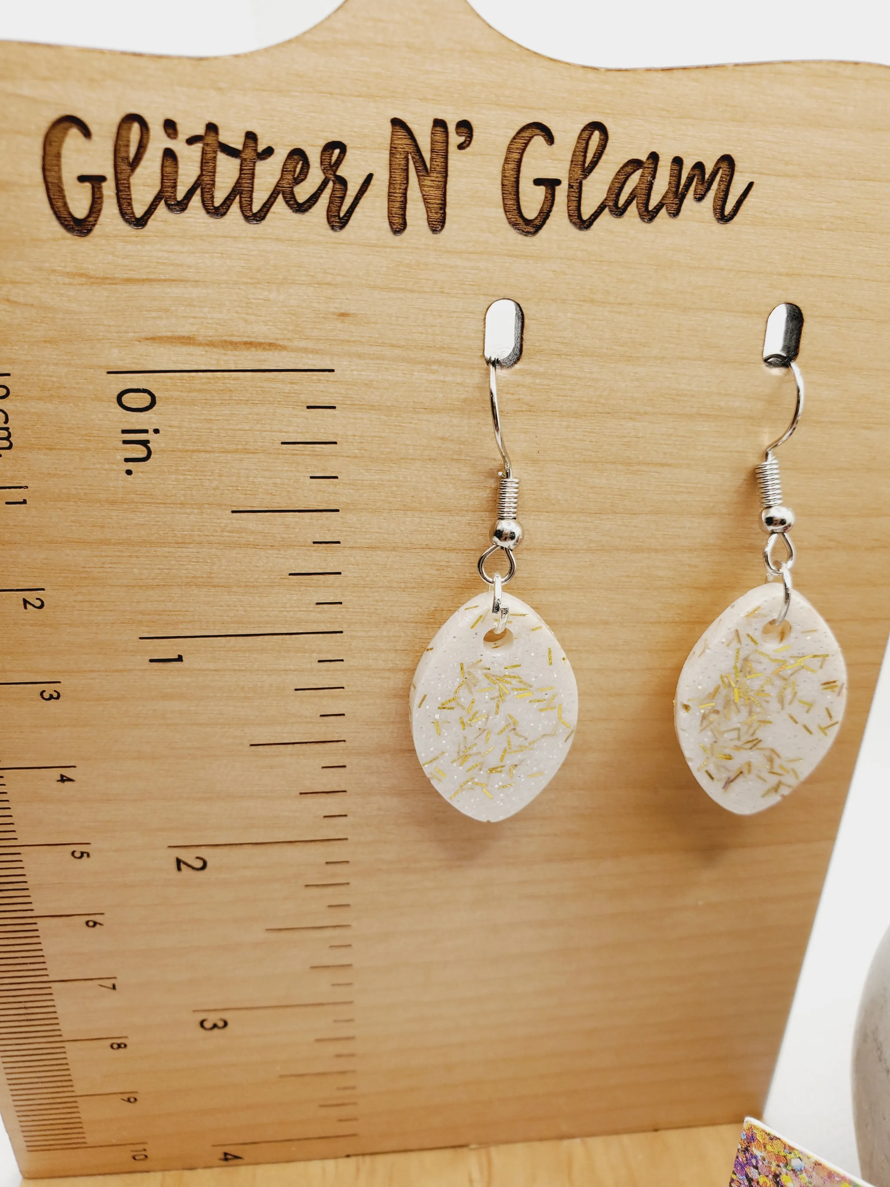 1246 Resin White with Gold Sparkles Dangle Earrings
