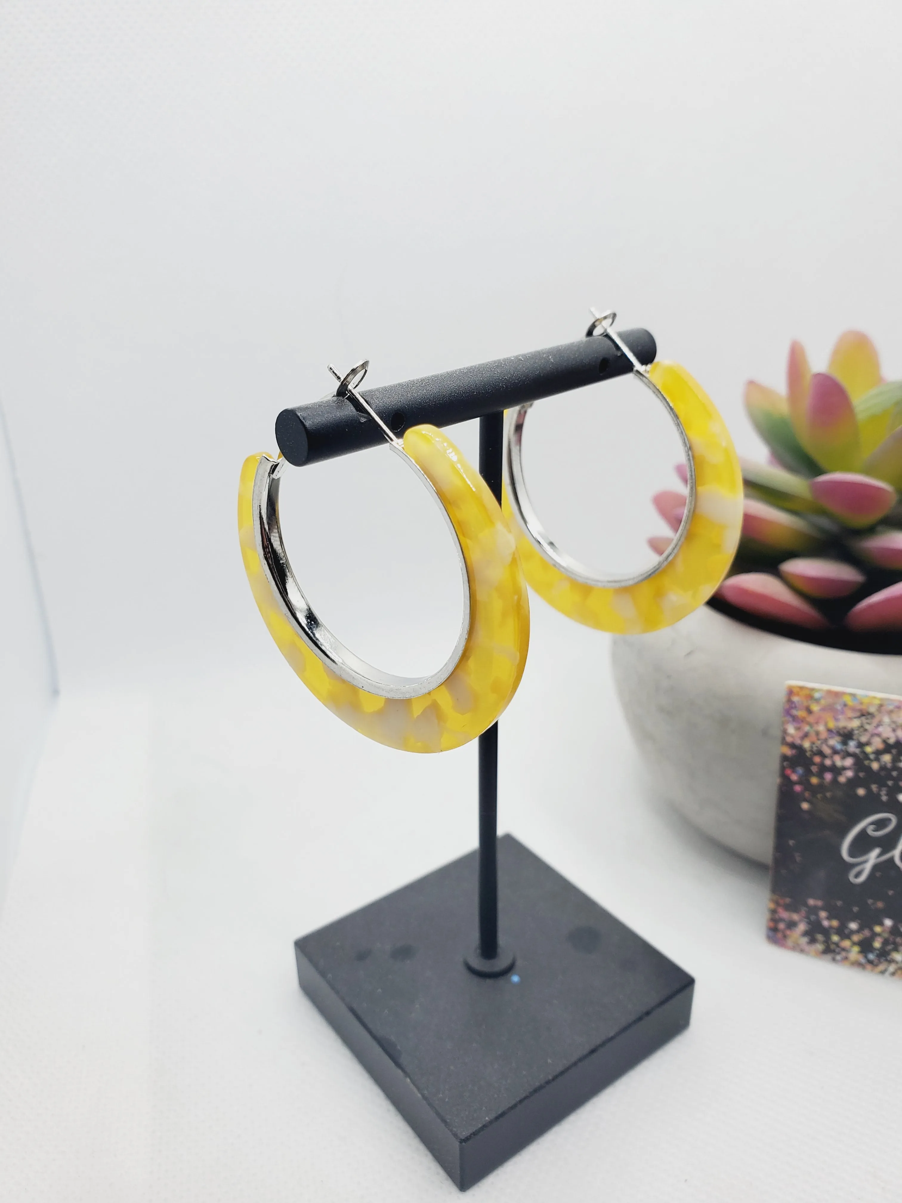 1331 Yellow and White Resin Hoop Earrings