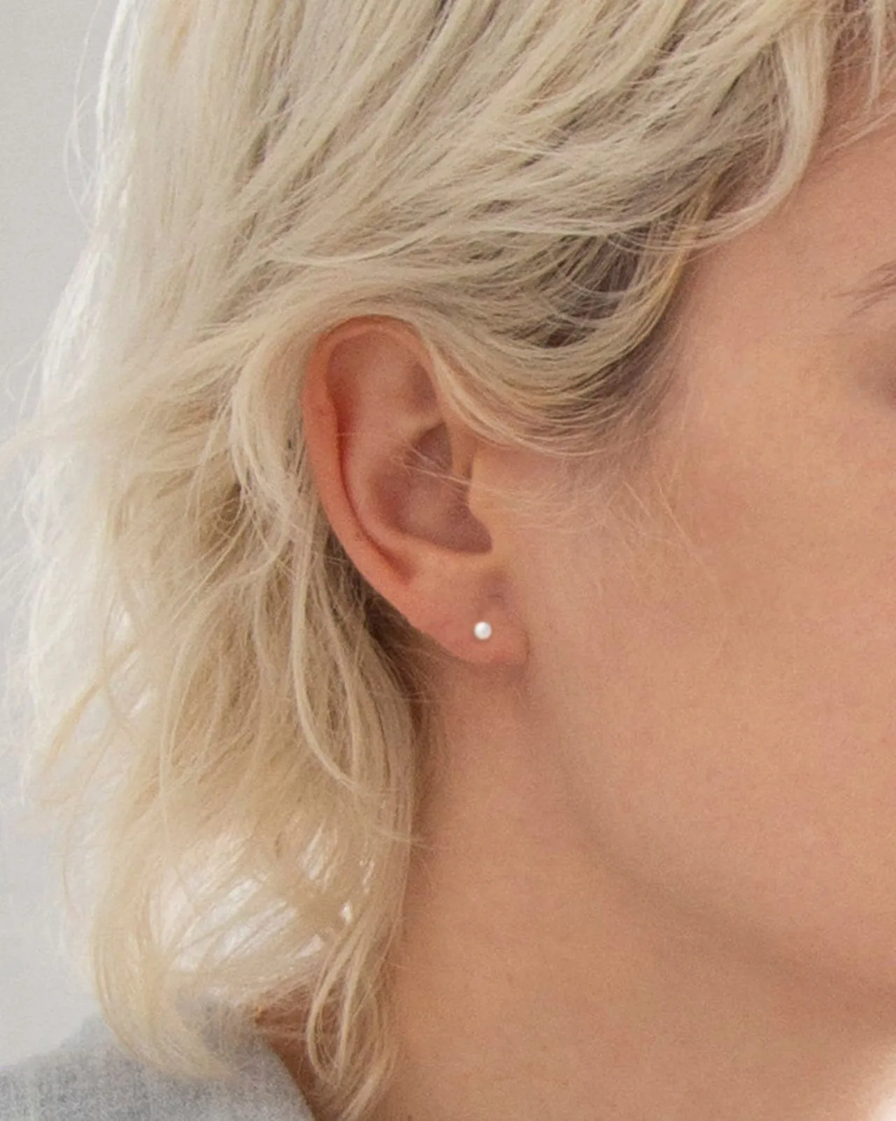 14k Mini Pearl Studs