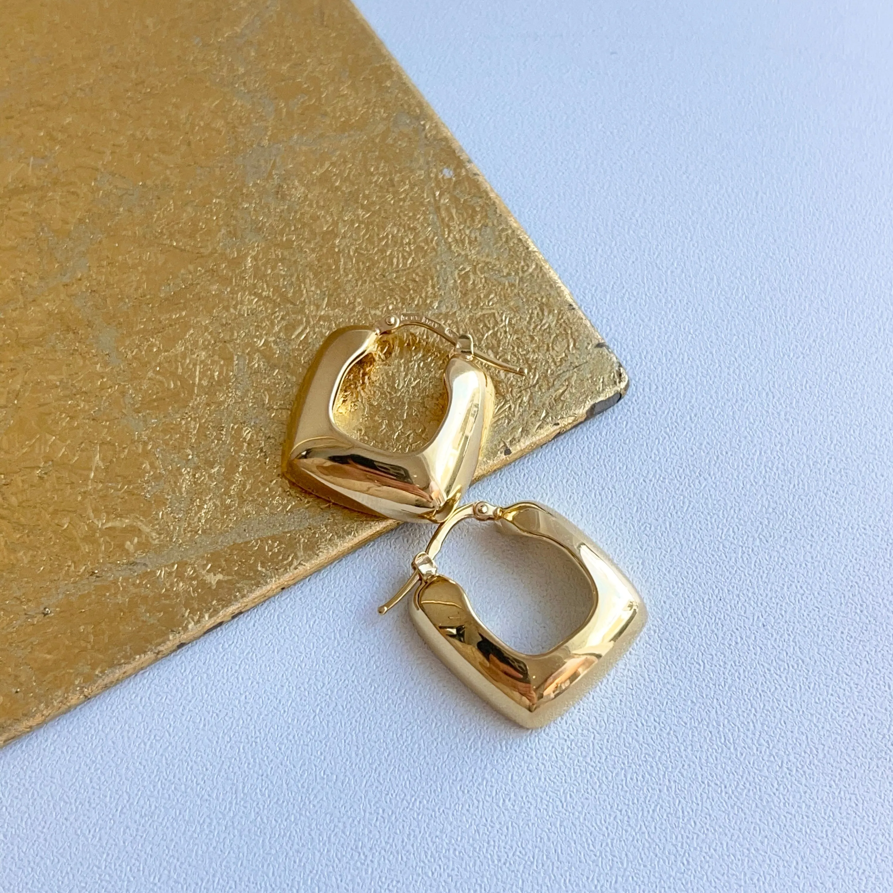 14KT Yellow Gold Squared Hoop Earrings 20mm