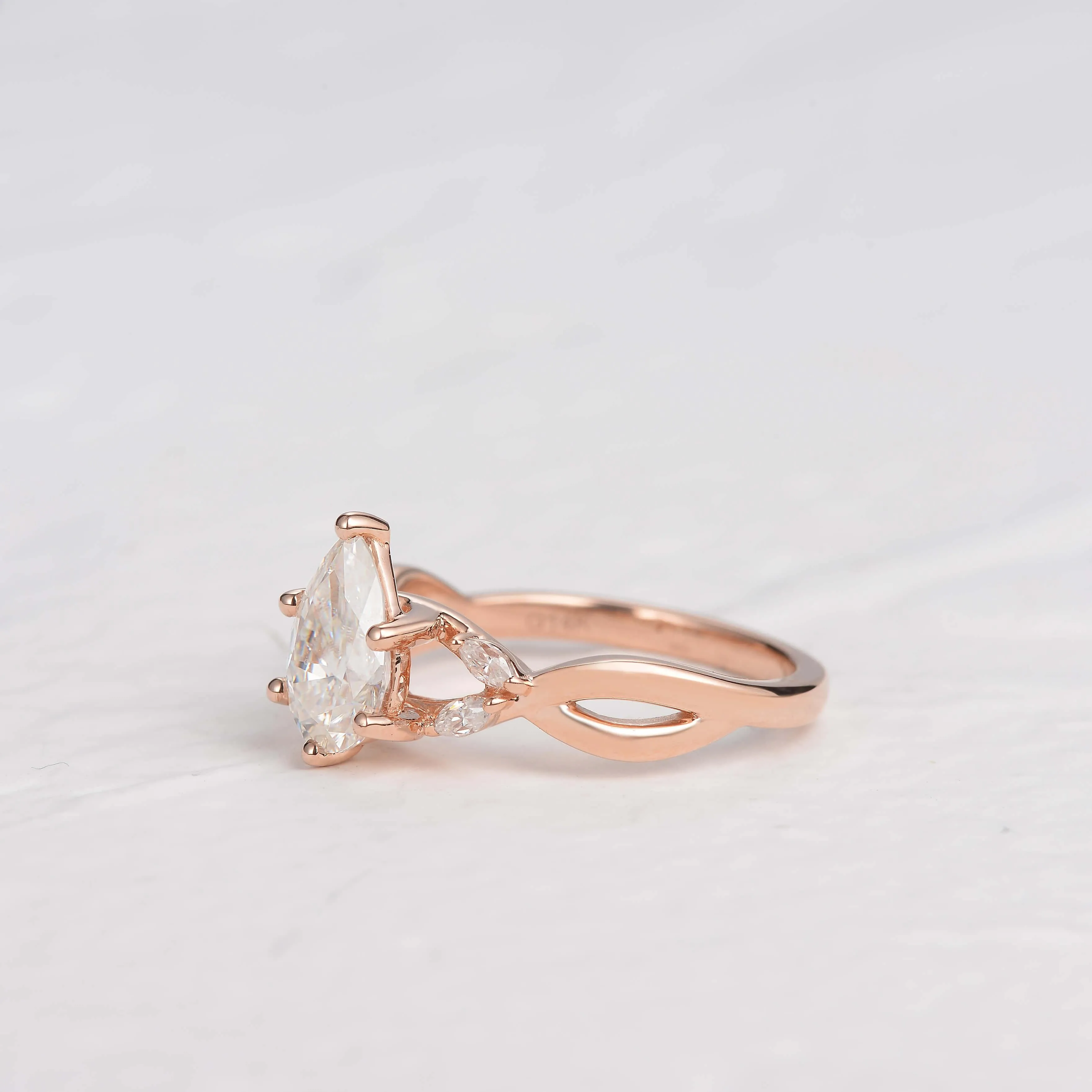 1.5ct Pear Moissanite Infinity Six-prong Ring