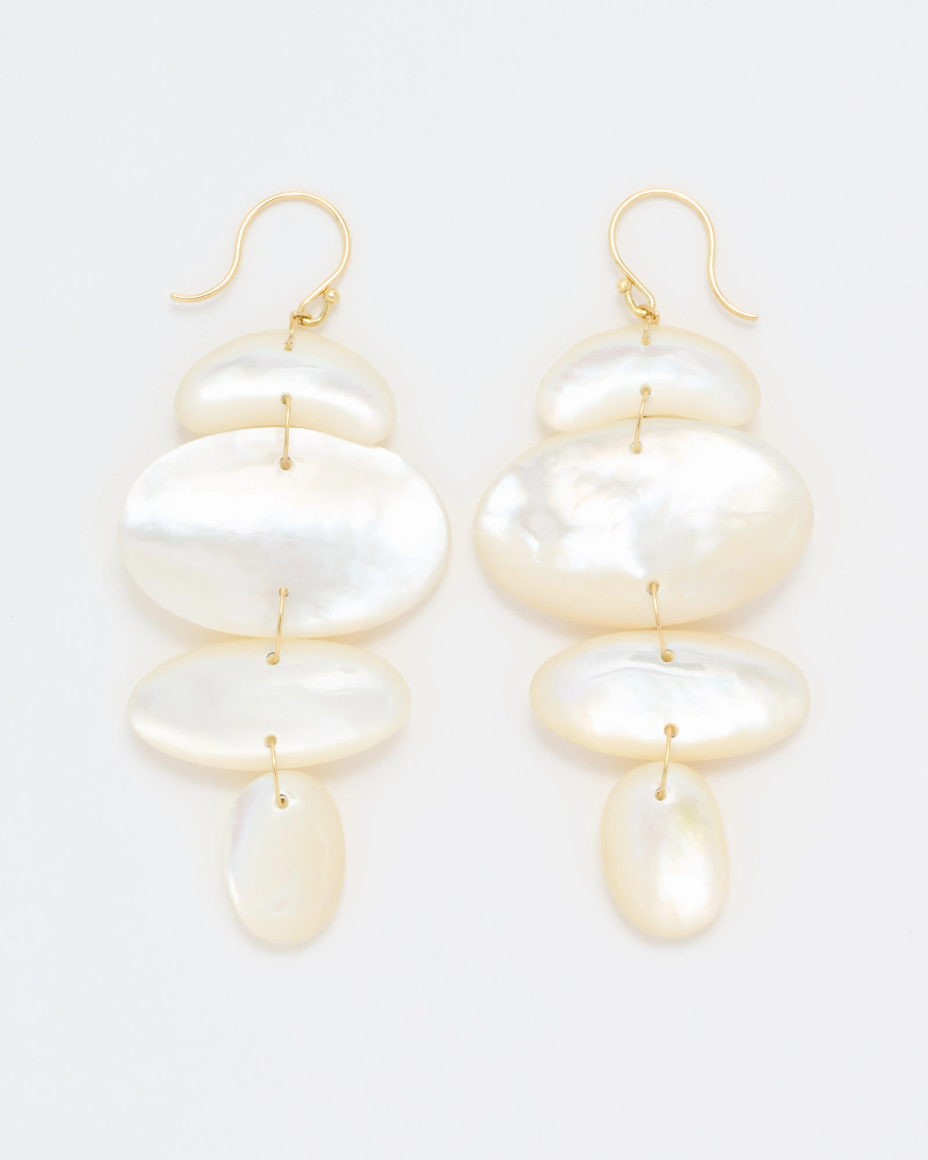 18k small oval totem mother of pearl earrings