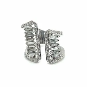 18K White Gold Baguette Cut Diamond Ring 1.90c