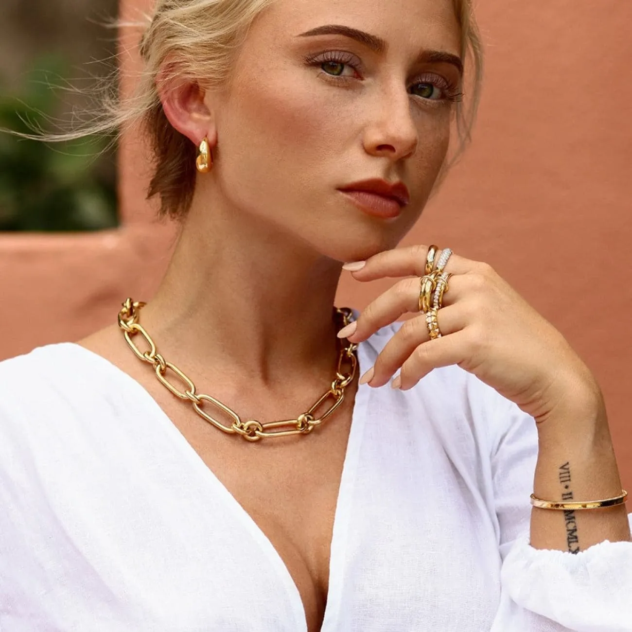 18KT YELLOW GOLD ORO CLASSIC COLLAR NECKLACE
