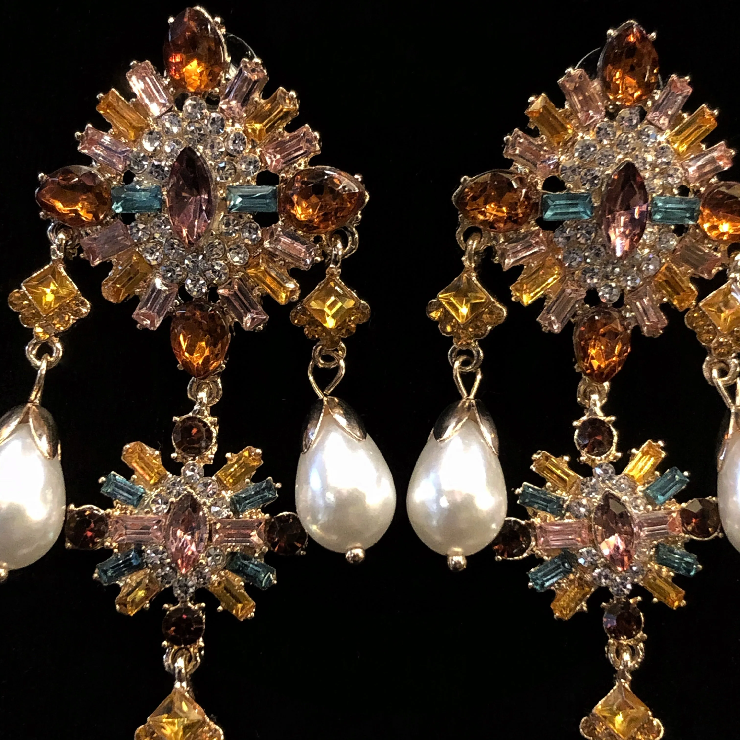 BAROQUE JEWEL PEARL EARRINGS