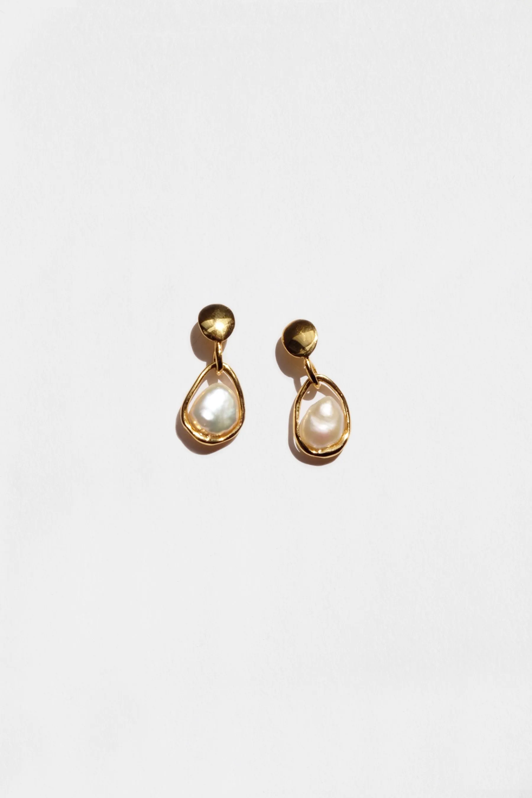 caged pearl small