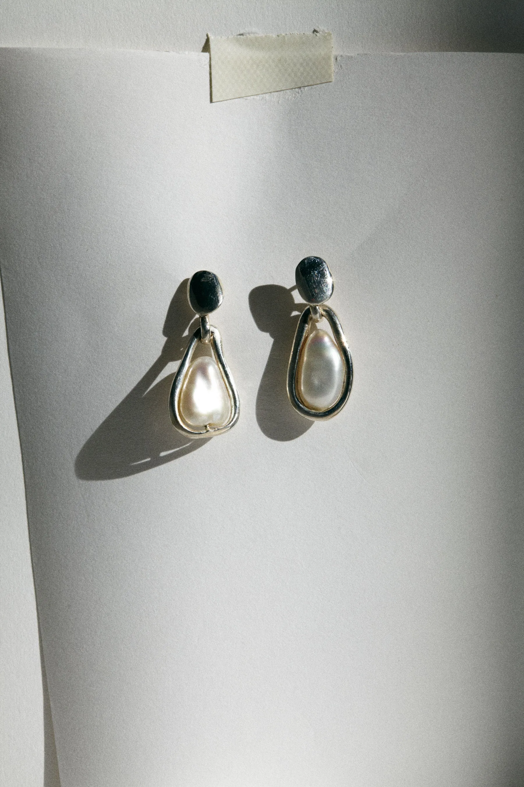 caged pearl small