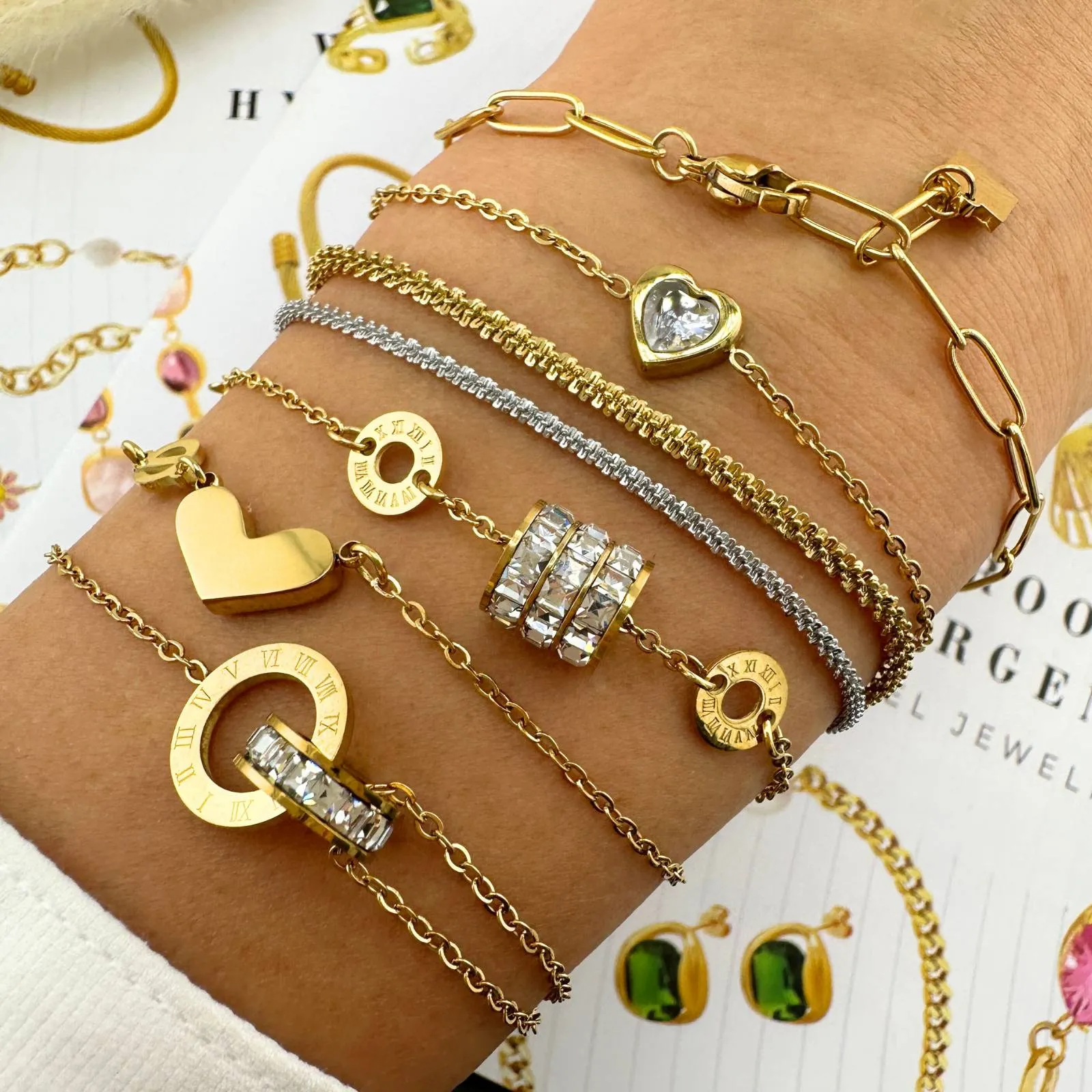 Chevron Heart Slider Bracelet – 18K Gold