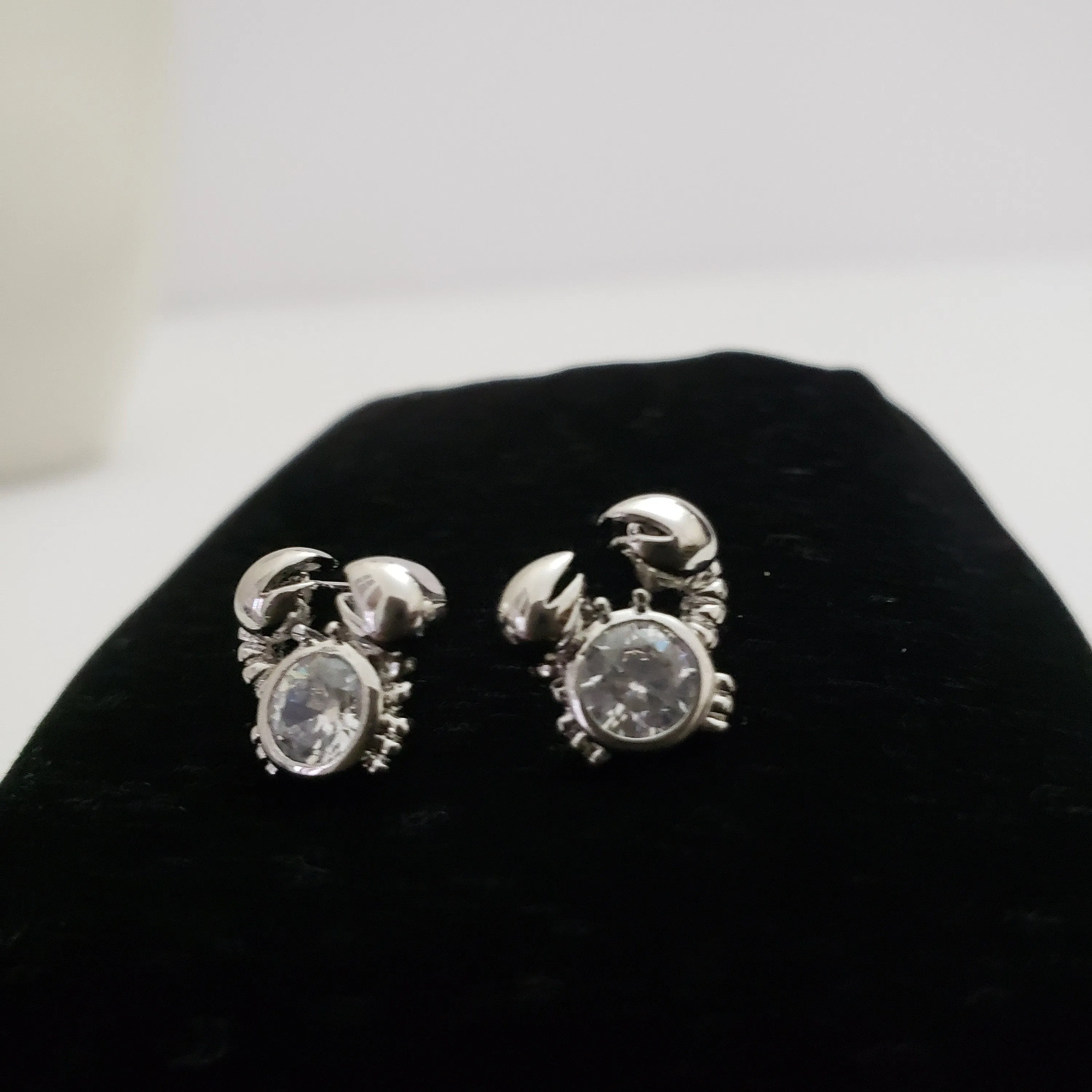 Crab design Silver studs