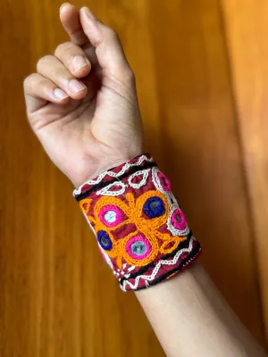 Cristina Fabric Bracelet | Handcuff