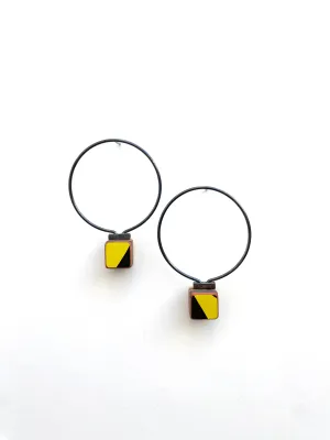 Cube Post Hoop- yellow   black