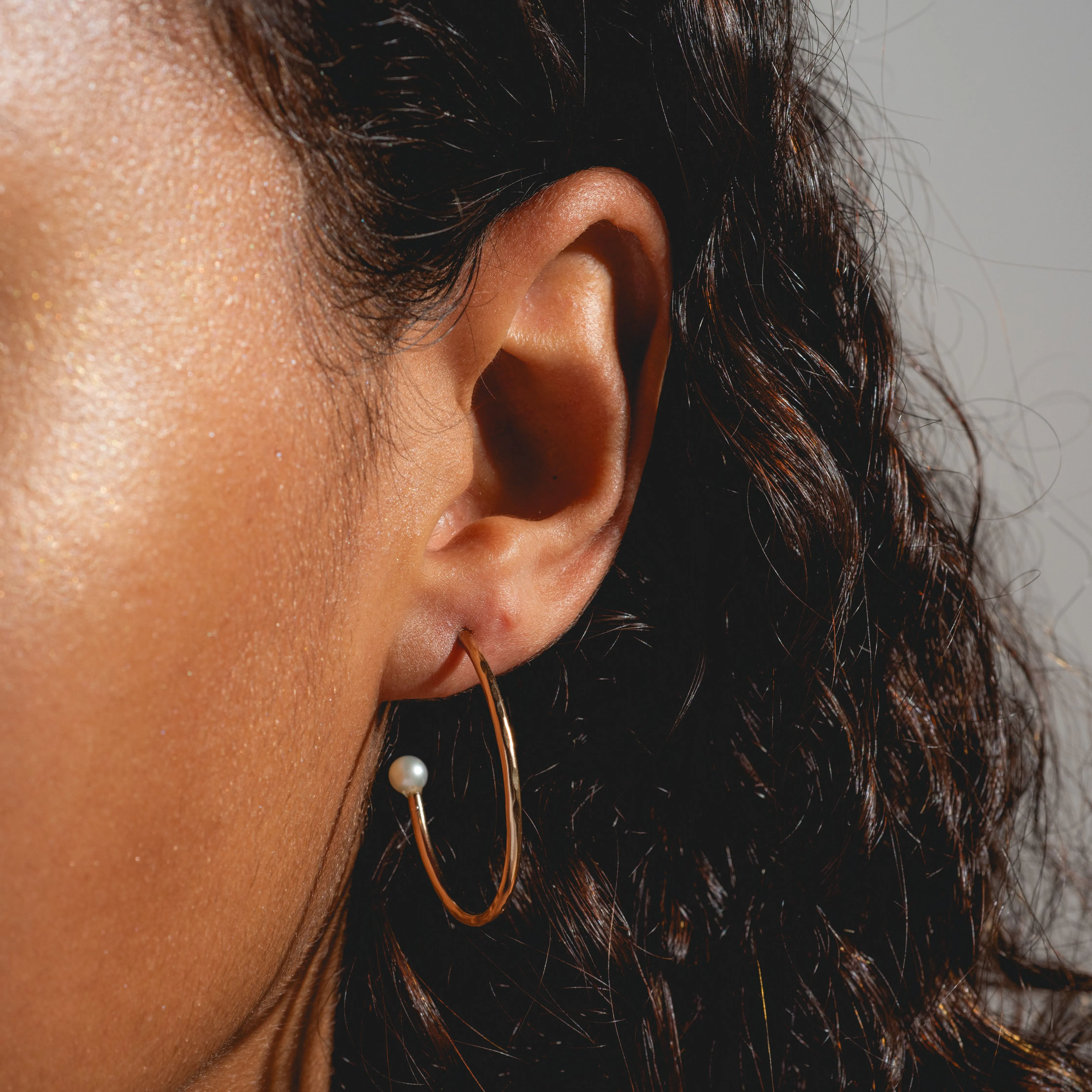 Dreamer Pearl Small Hoops