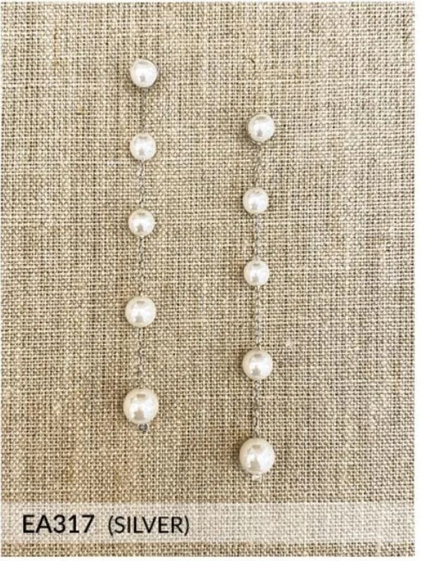 EA317 Gold Pearl Circle Earrings
