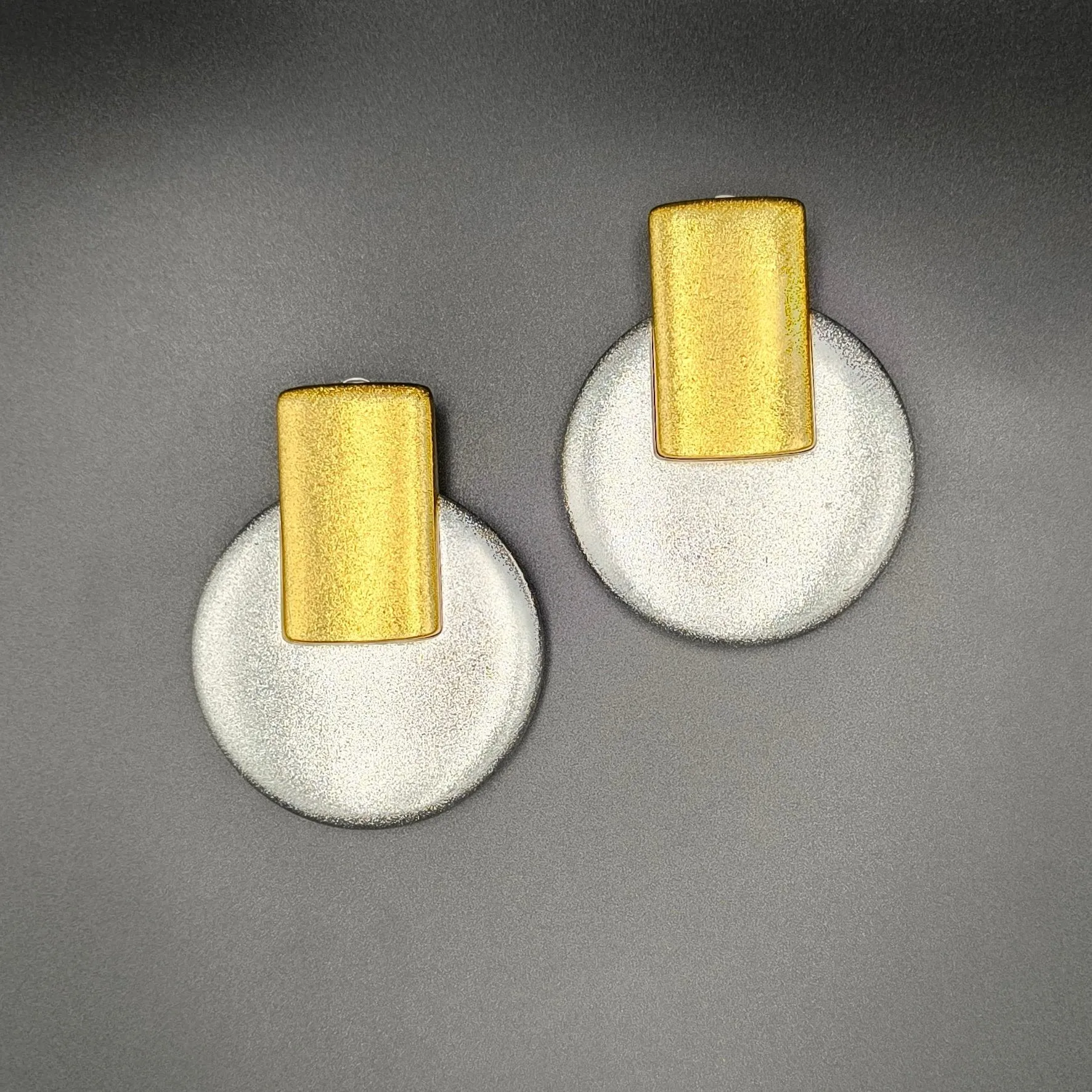 Egypt Earrings / Silver Gold