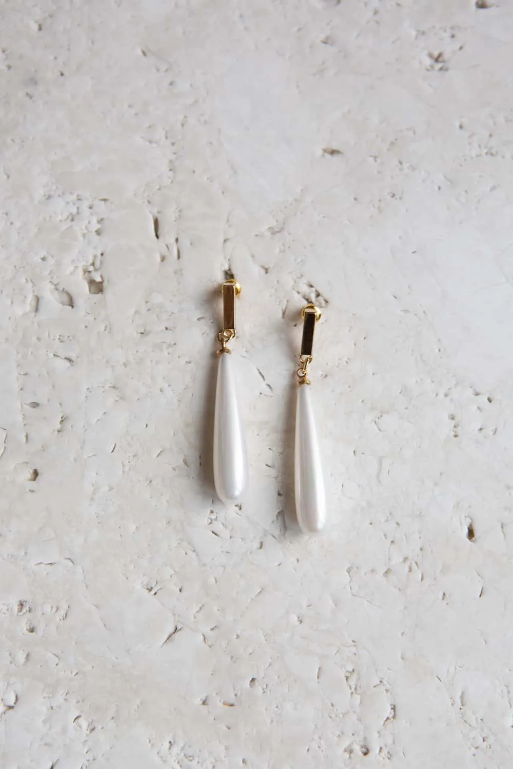 Elongated Pearl Bar Dangle Drop Earrings