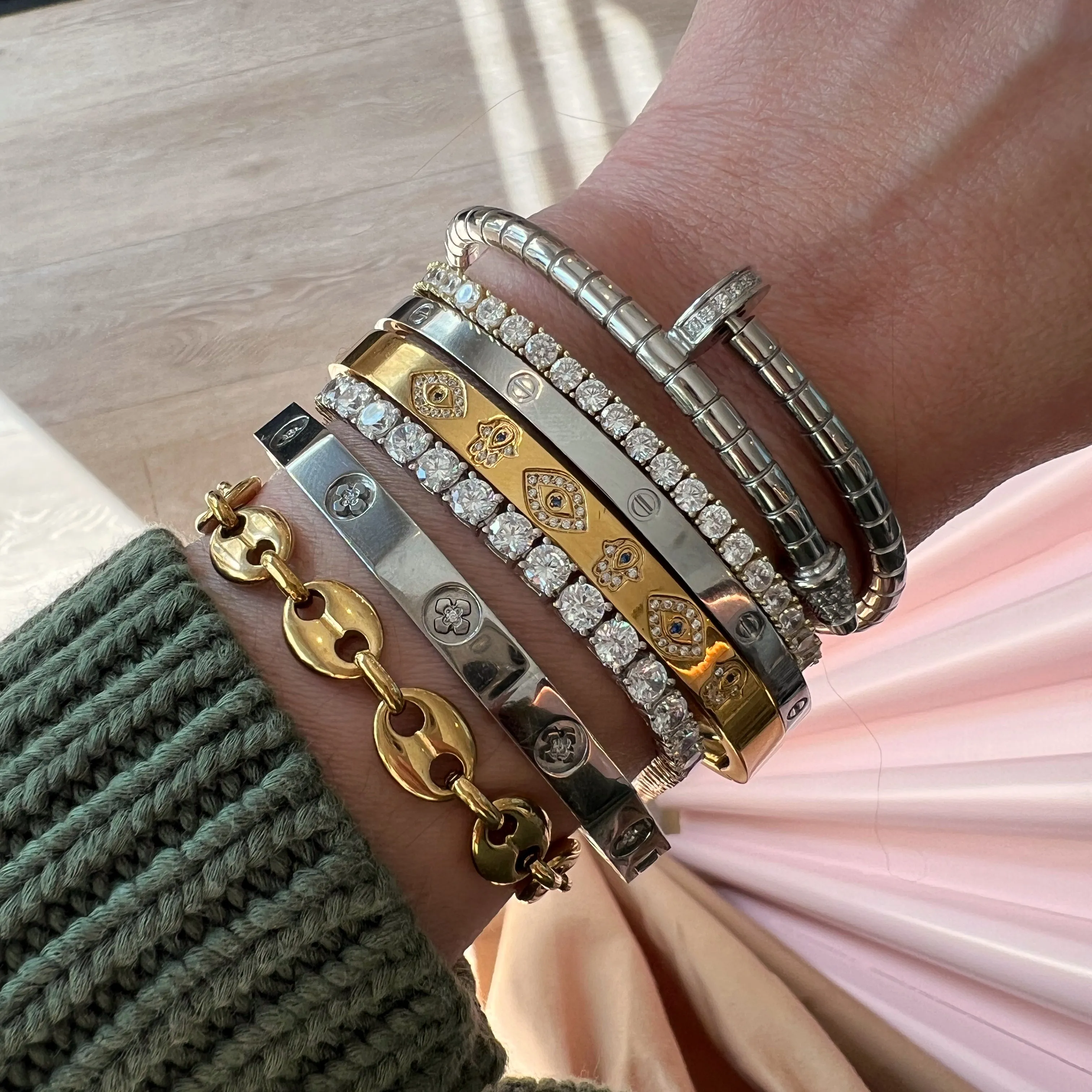 Flora Bangle