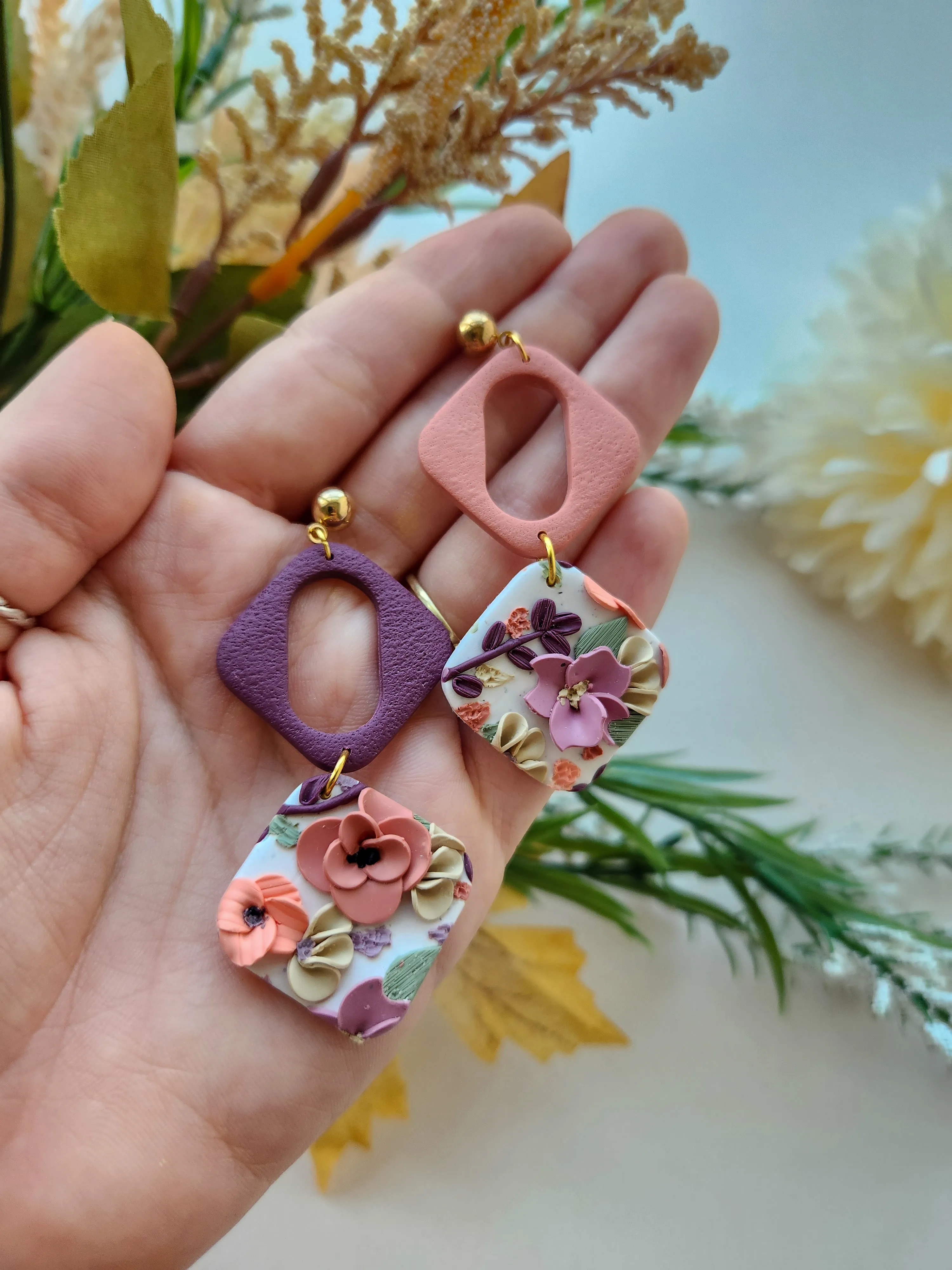 Floral Links (Multiple Colors)