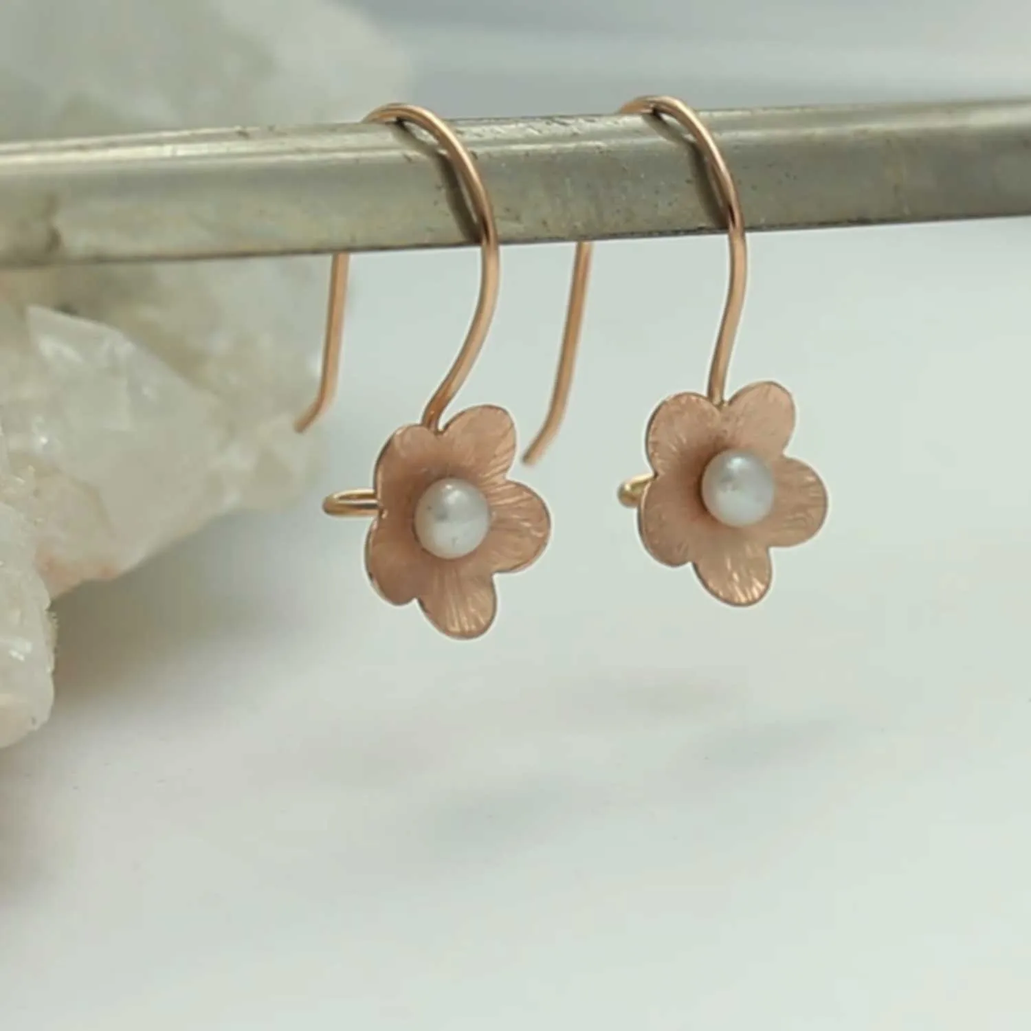 Flower Pearl earrings