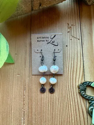 Freshwater Pearl and Gunmetal Earrings