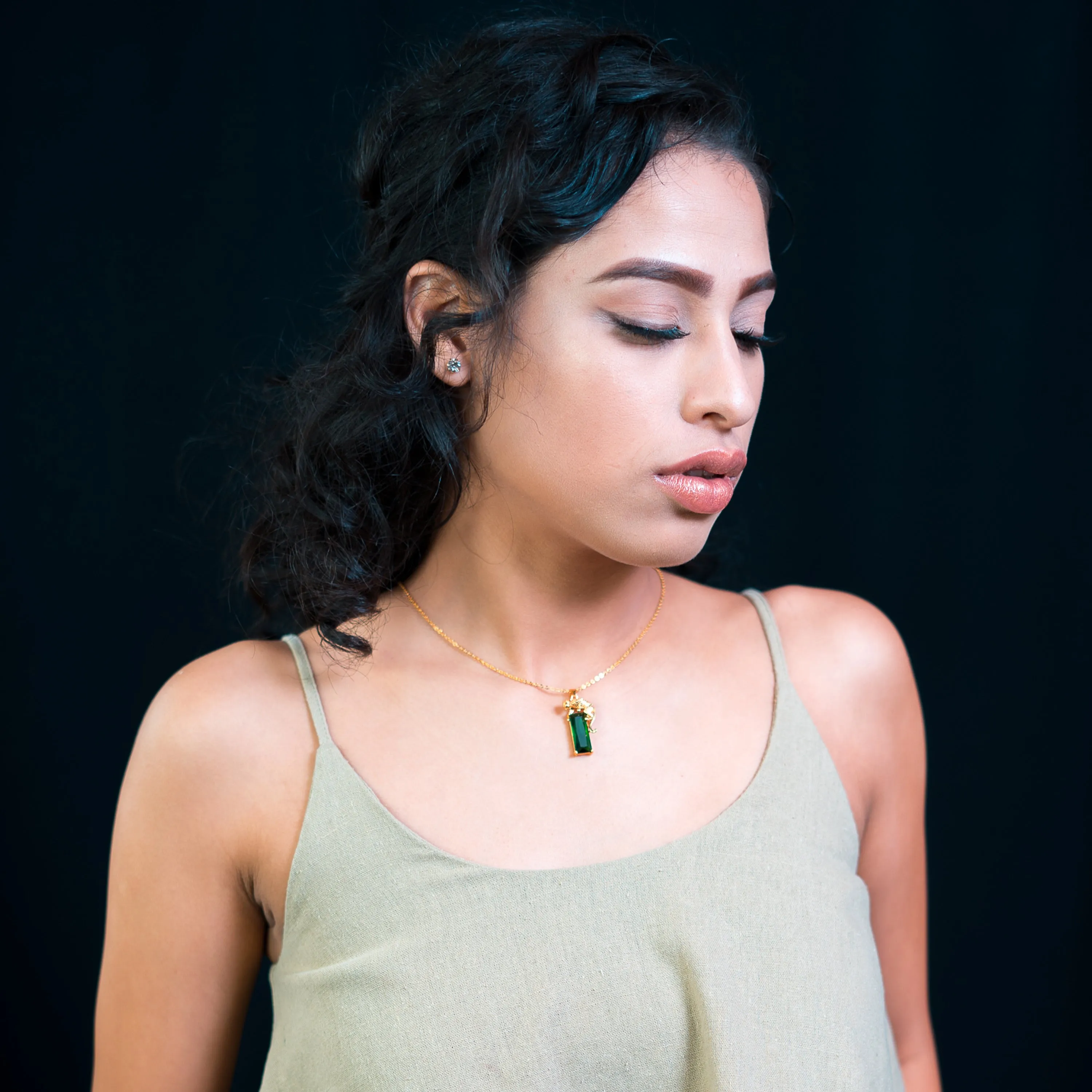 GOLD PLATED LION DUBLIN PENDANT NECKLACE
