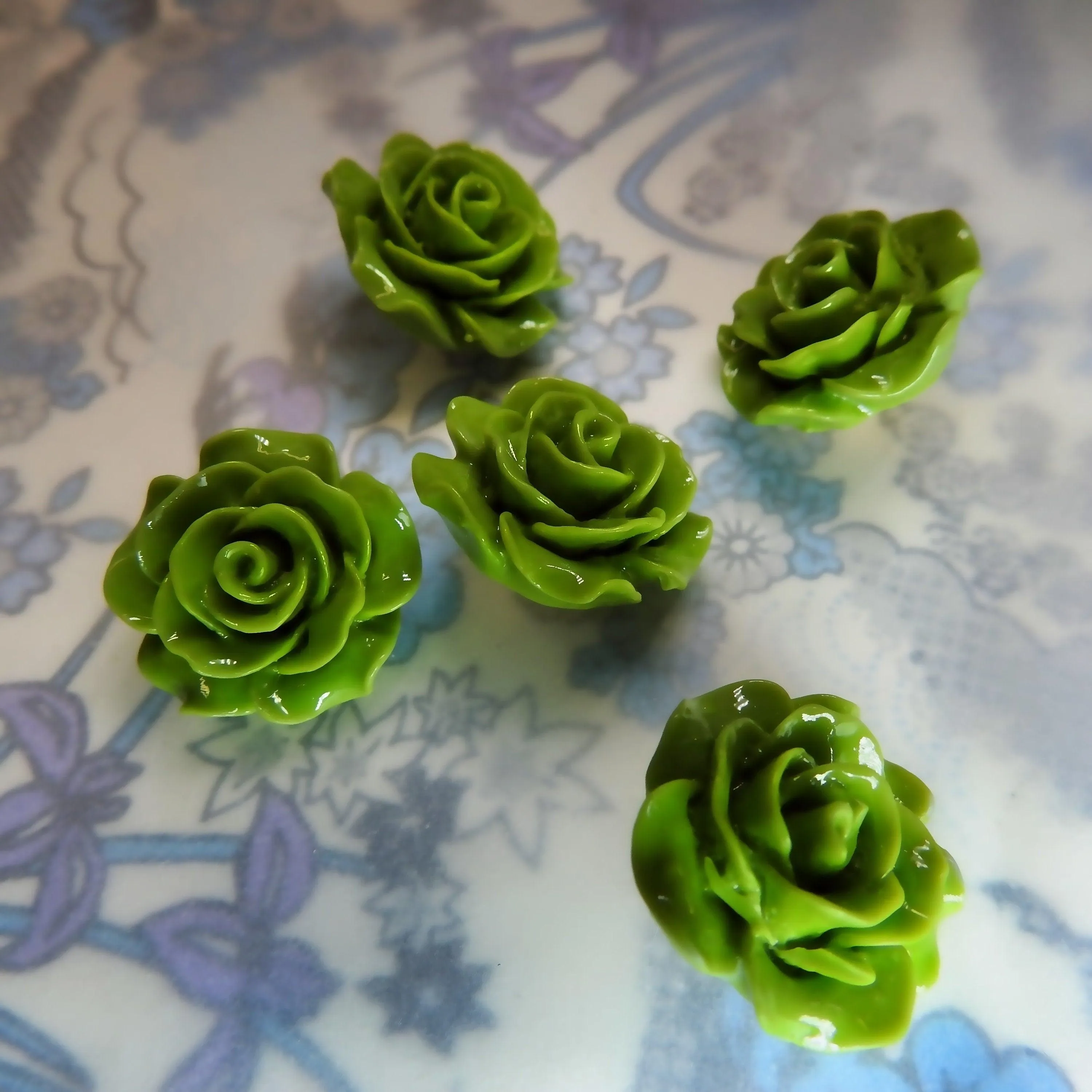 Green flower buttons