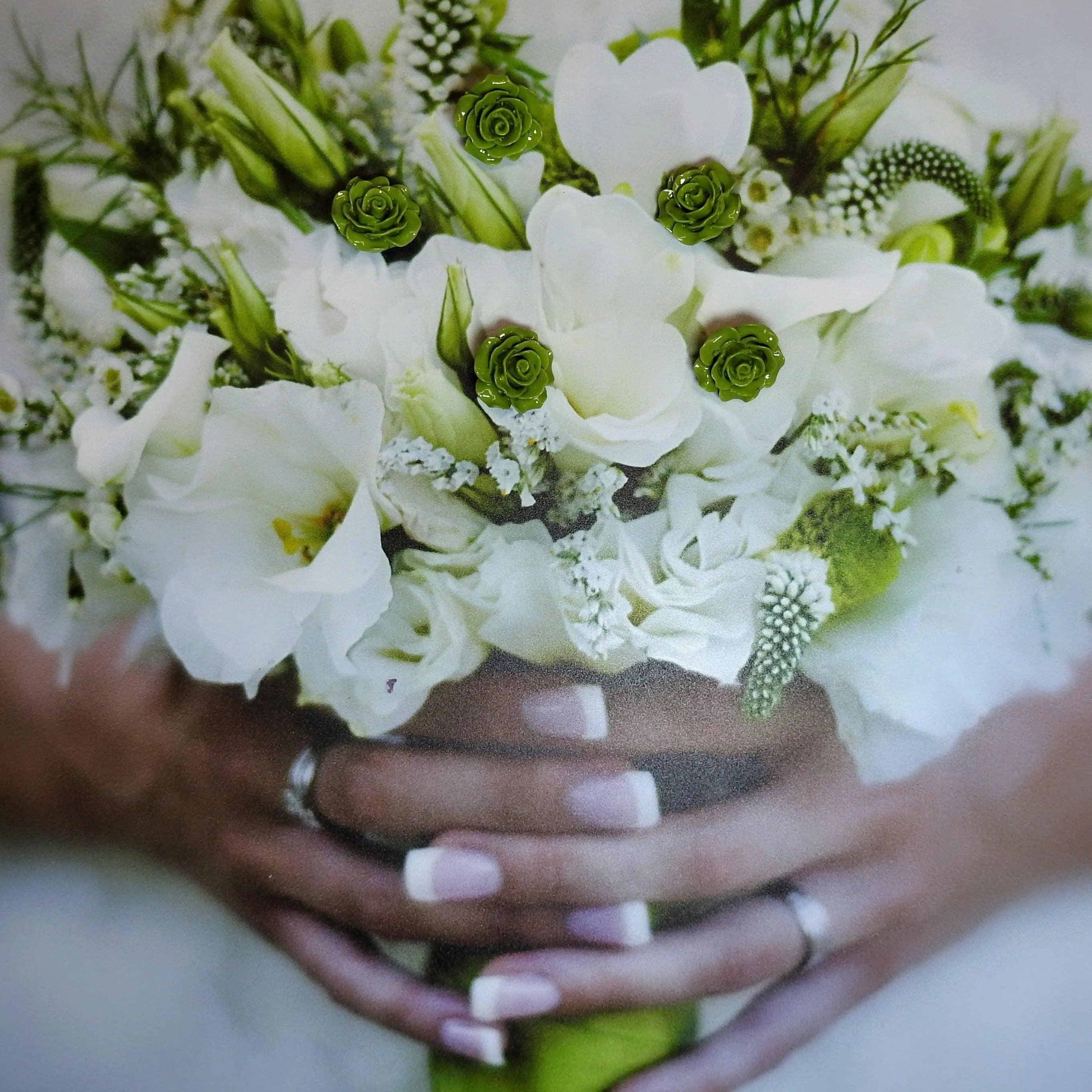 Green flower buttons