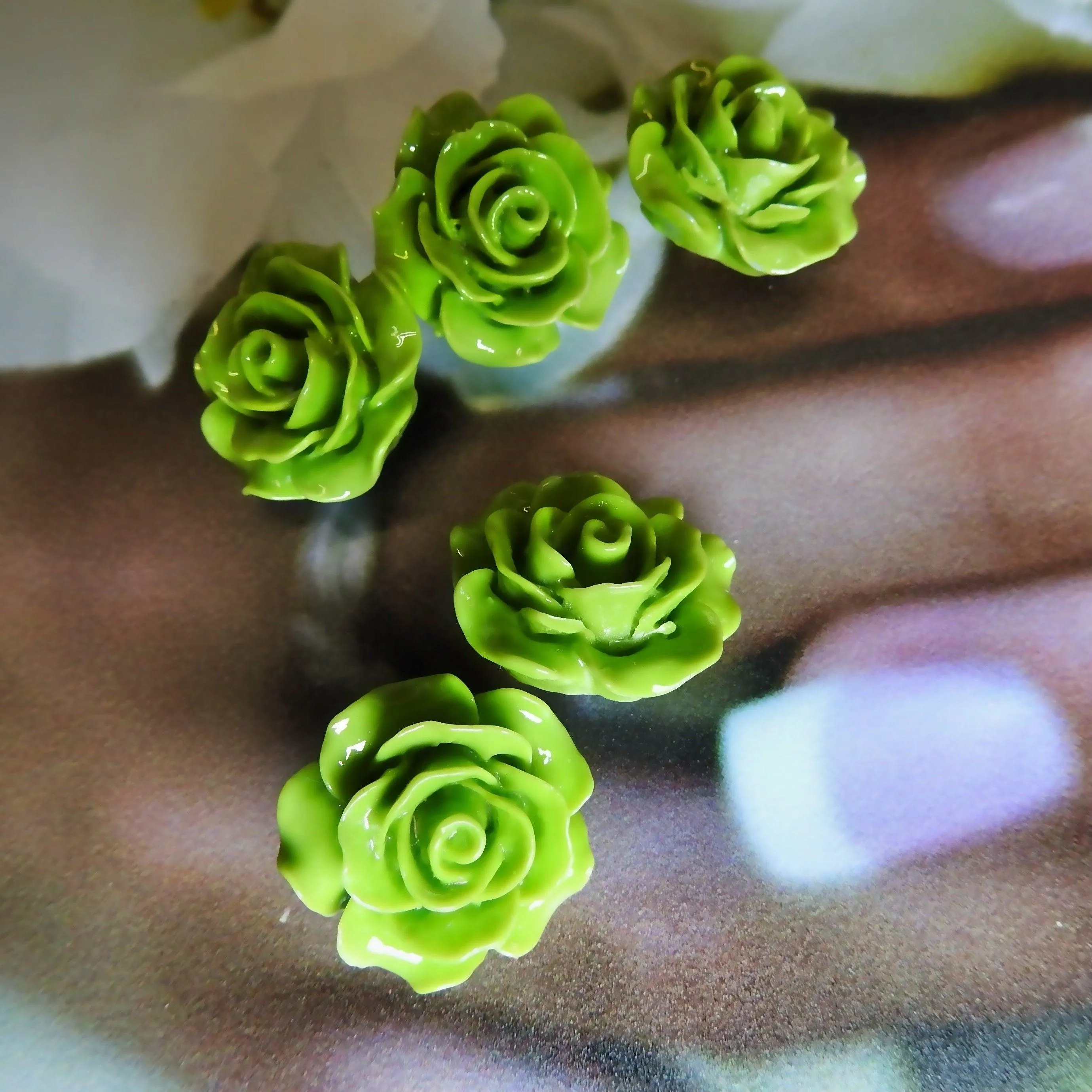 Green flower buttons