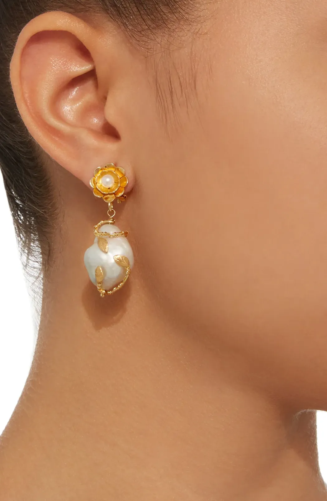 Hedera Pearl Drop Earrings