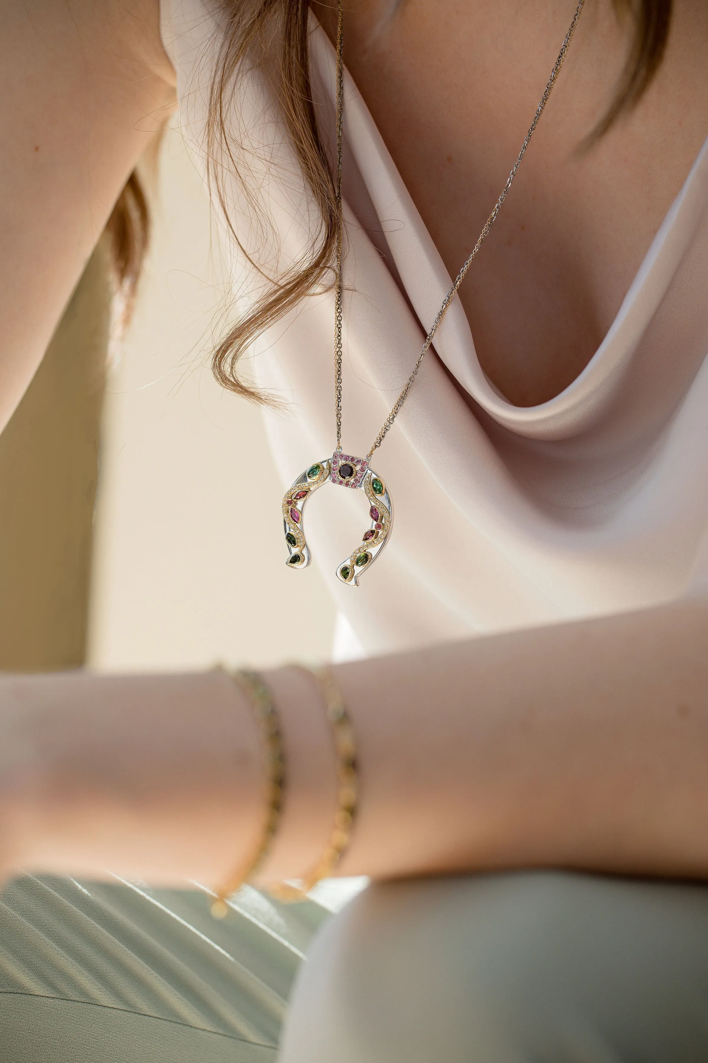 Horseshoe Royal Necklace