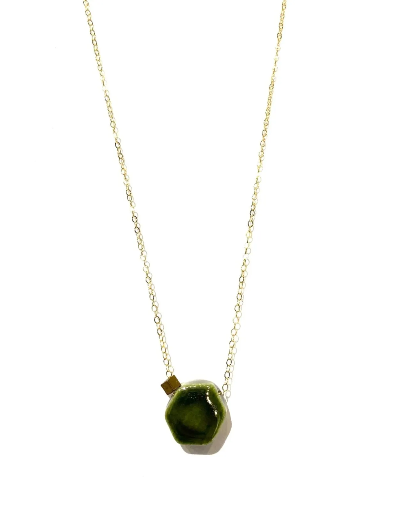 ITSARI - Hexagon Short Necklace