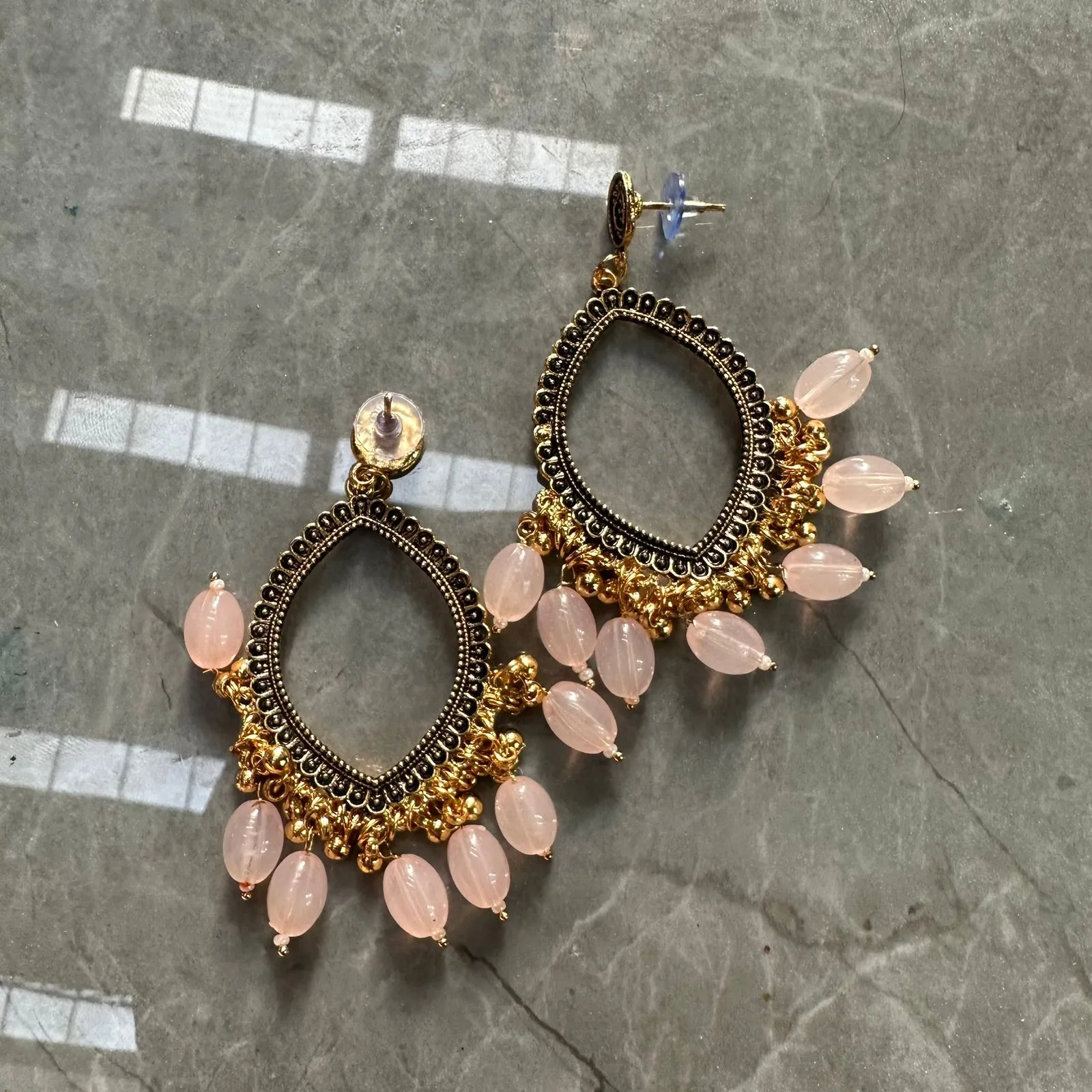 Jumkha gold eye shape
