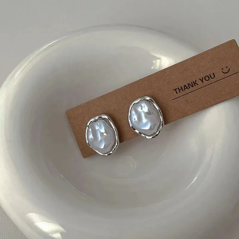 Kawaii Geometric Round Pearl Earrings ✨🌷 Cute Minimalist Jewelry for Trendsetting Women! 🎀