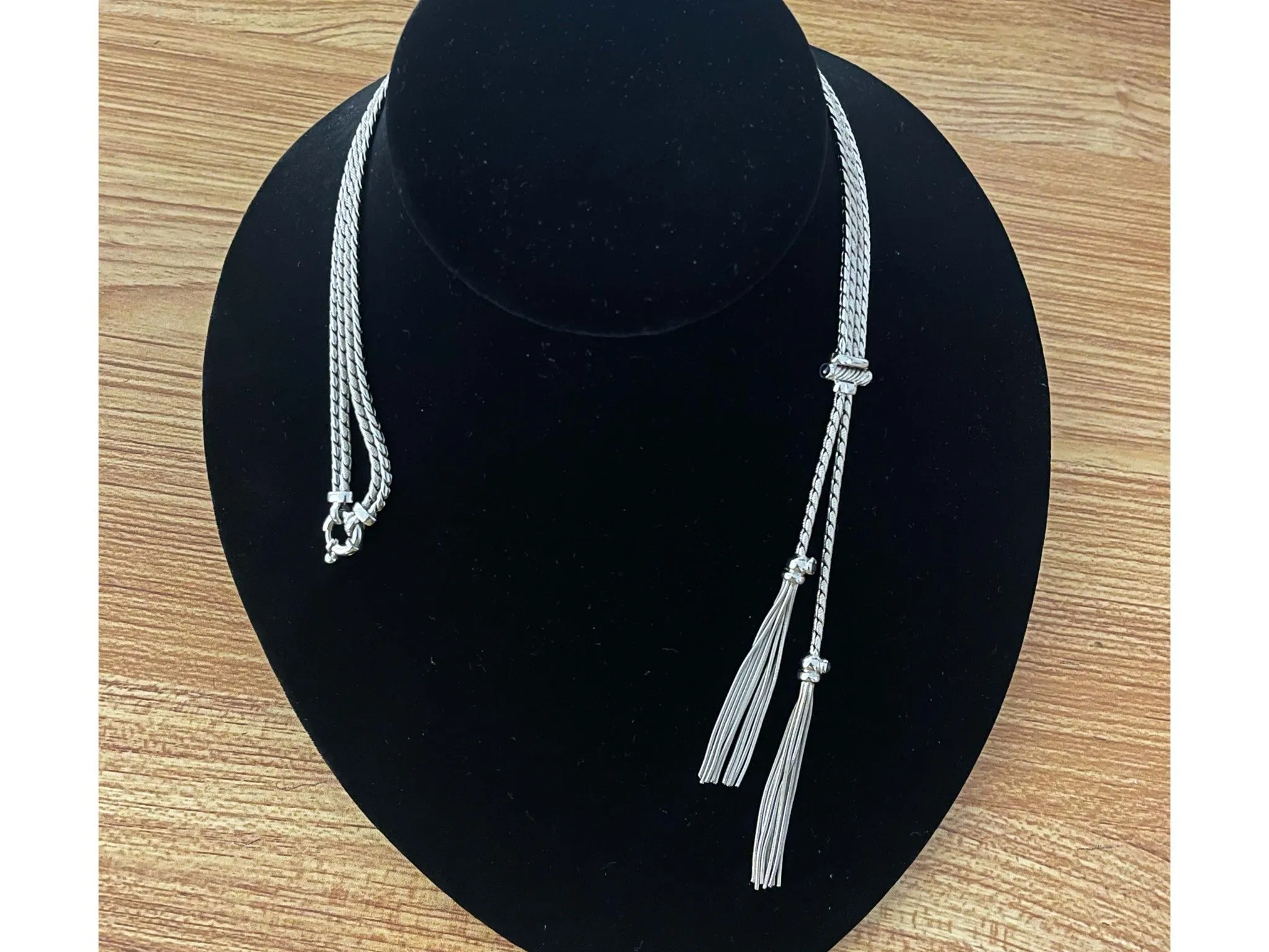 Lariette Tassle Necklace with Blue Sapphires in 14k White Gold