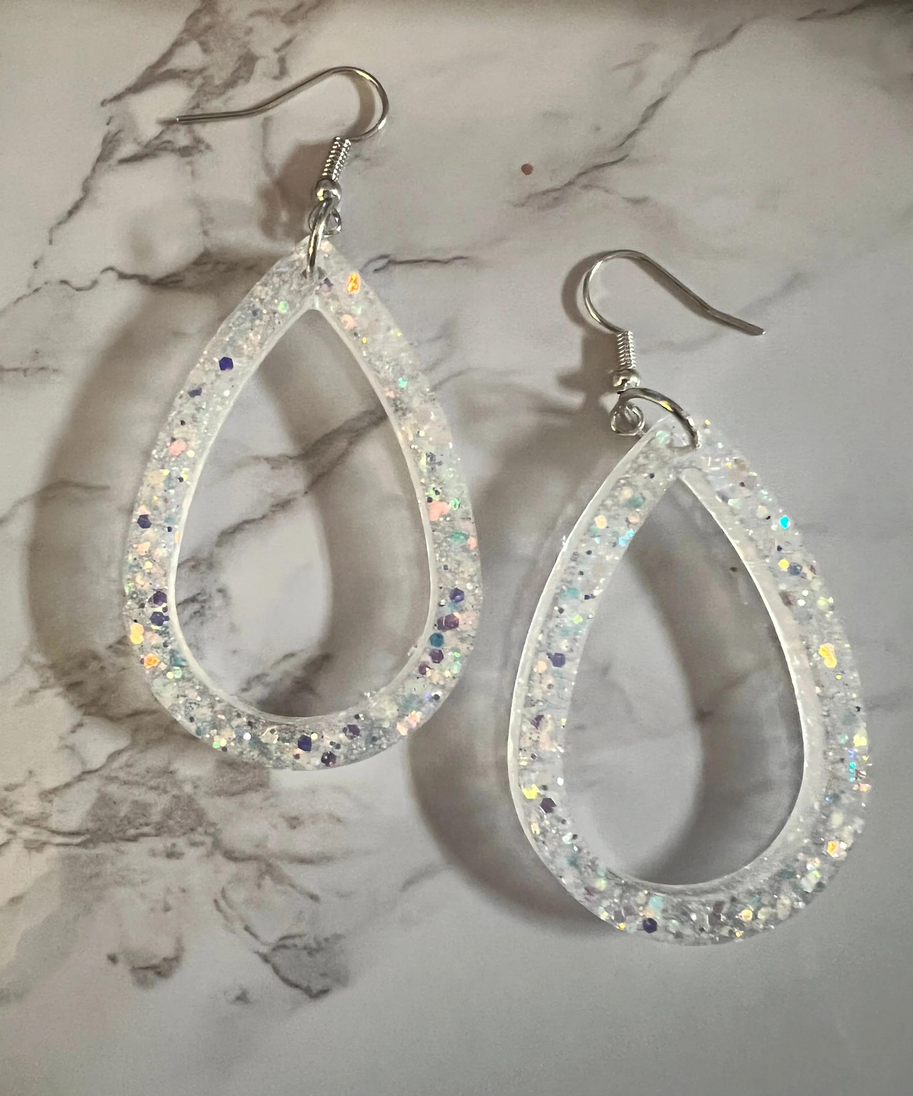 Liquid Diamonds• Oval