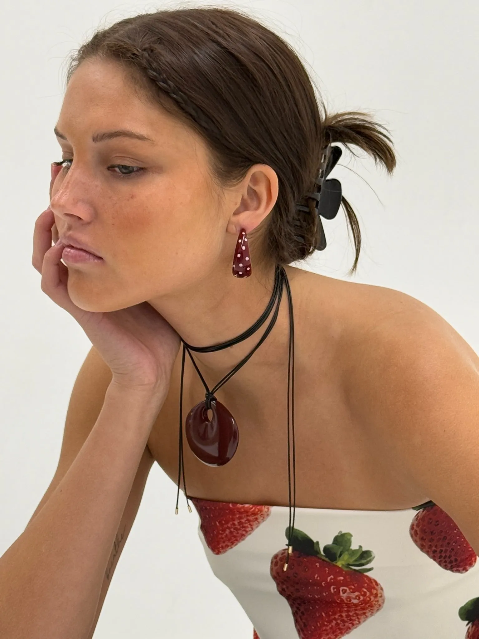 Mari Carmen Garnet Earrings