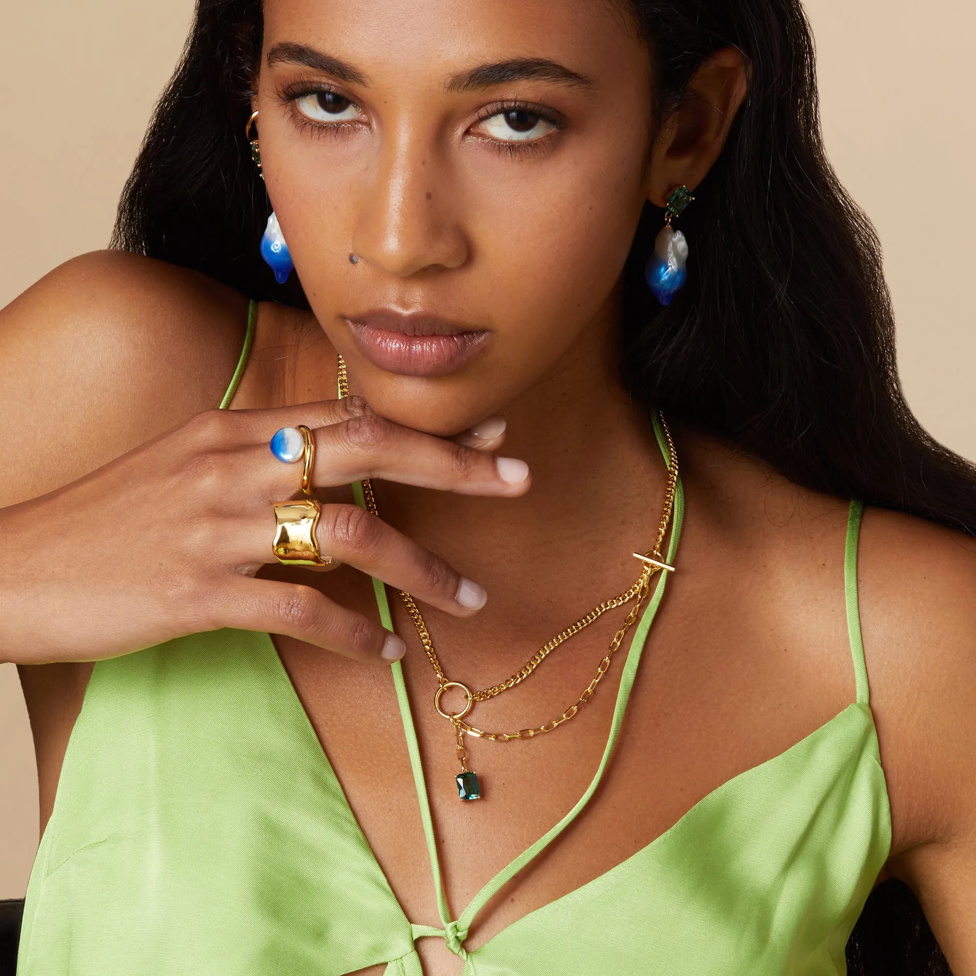 Mazzy Earrings in Gold