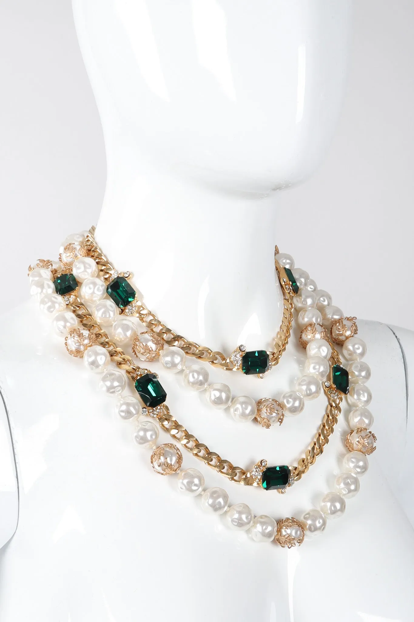 Multi-Strand Emerald Pearl Chain Necklace