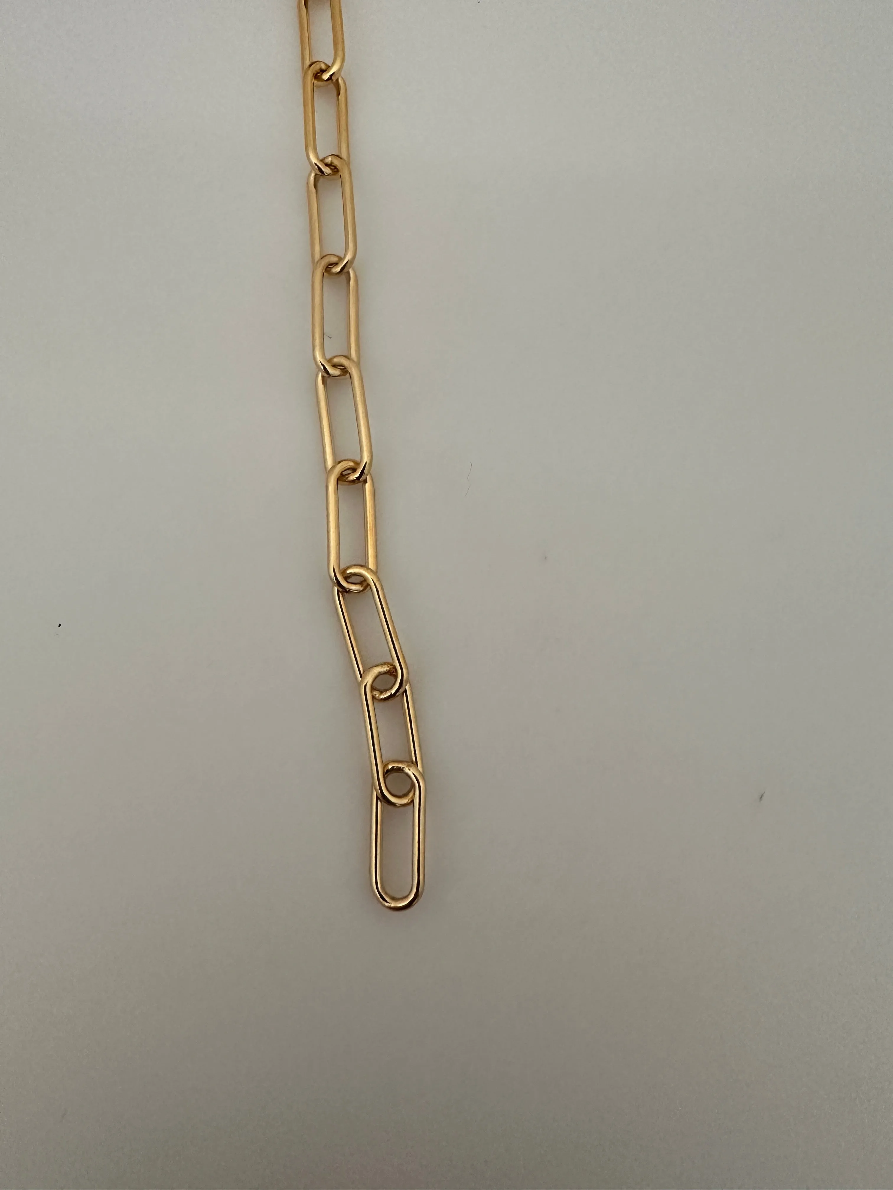 One Foot of Gold-Filled Rectangle Round Wire Chain | Size: 15.5 x 6mm | CHN125GF