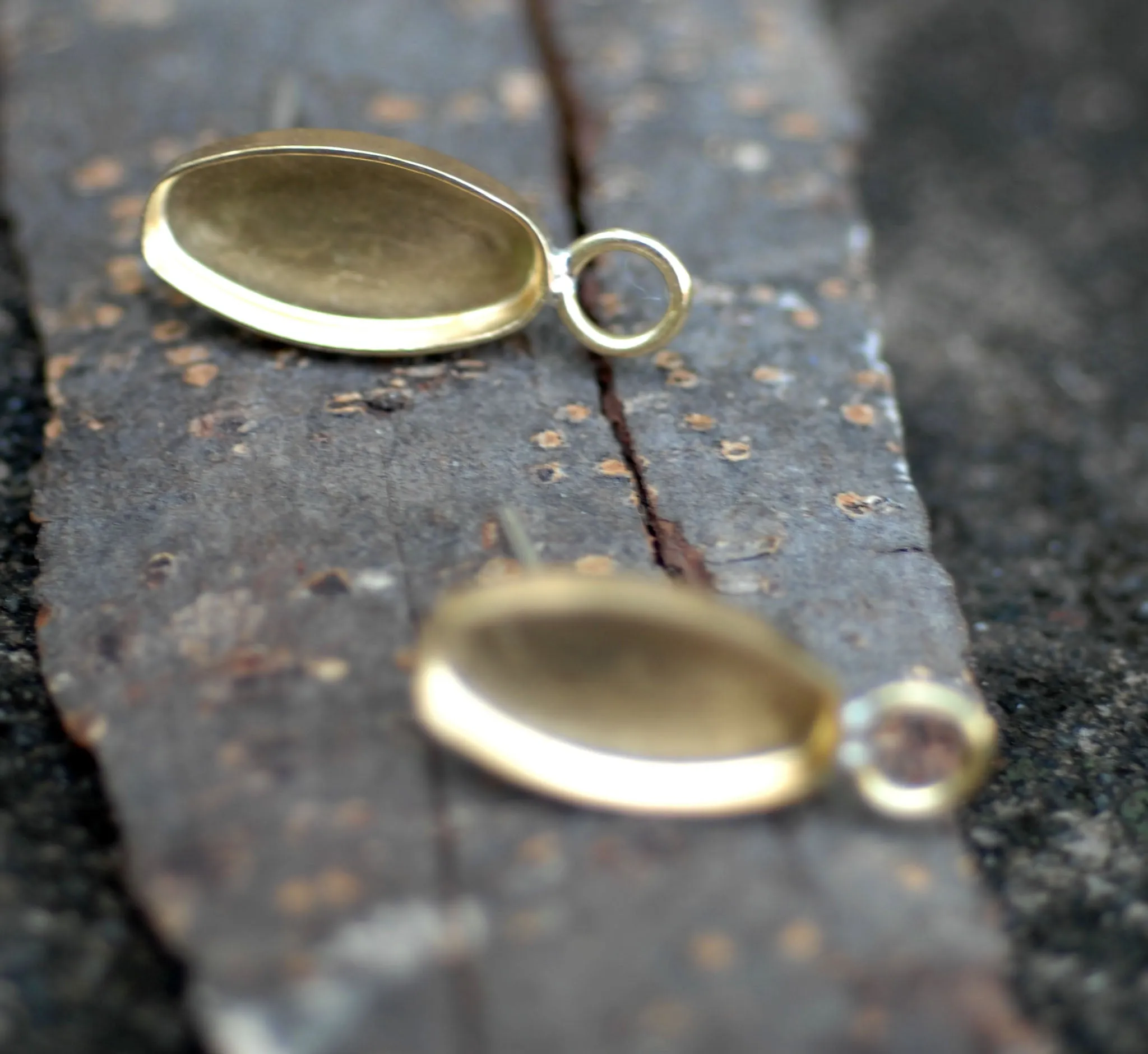 Oval Stud Earring Blanks with Bezel Cups for Resin Jewelry