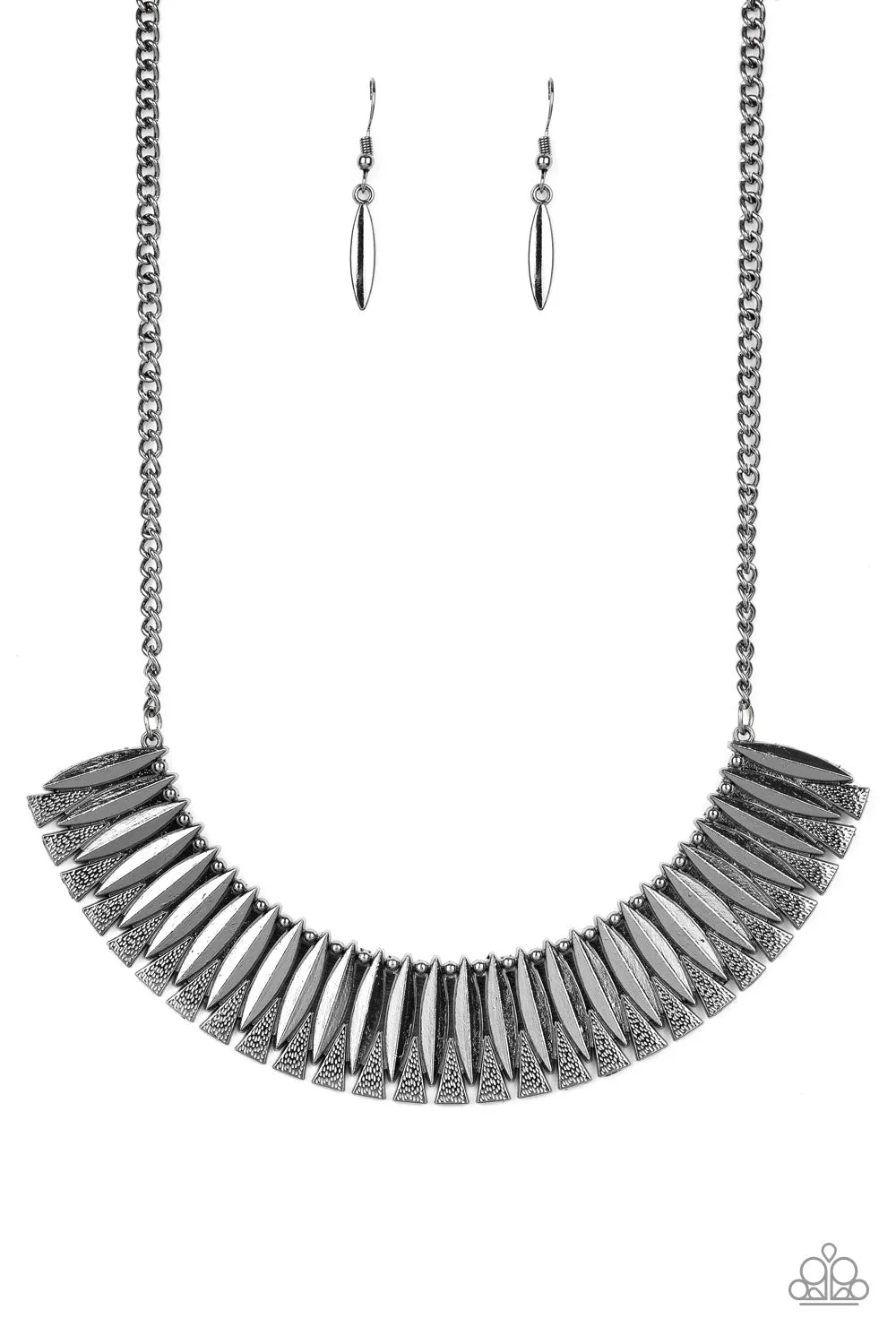 Paparazzi My Main MANE Necklace- Black
