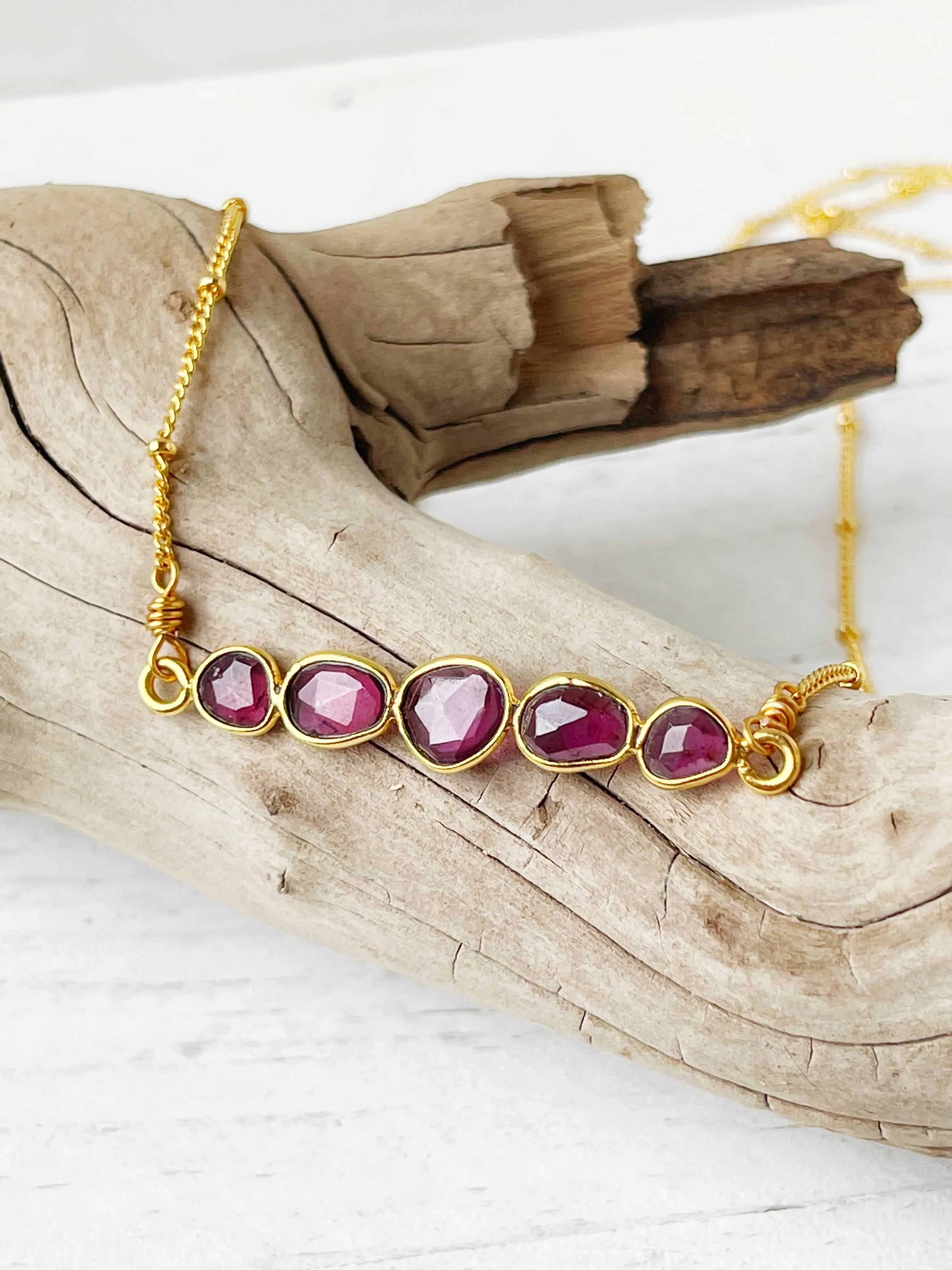 Rhodolite Gemstone Necklace