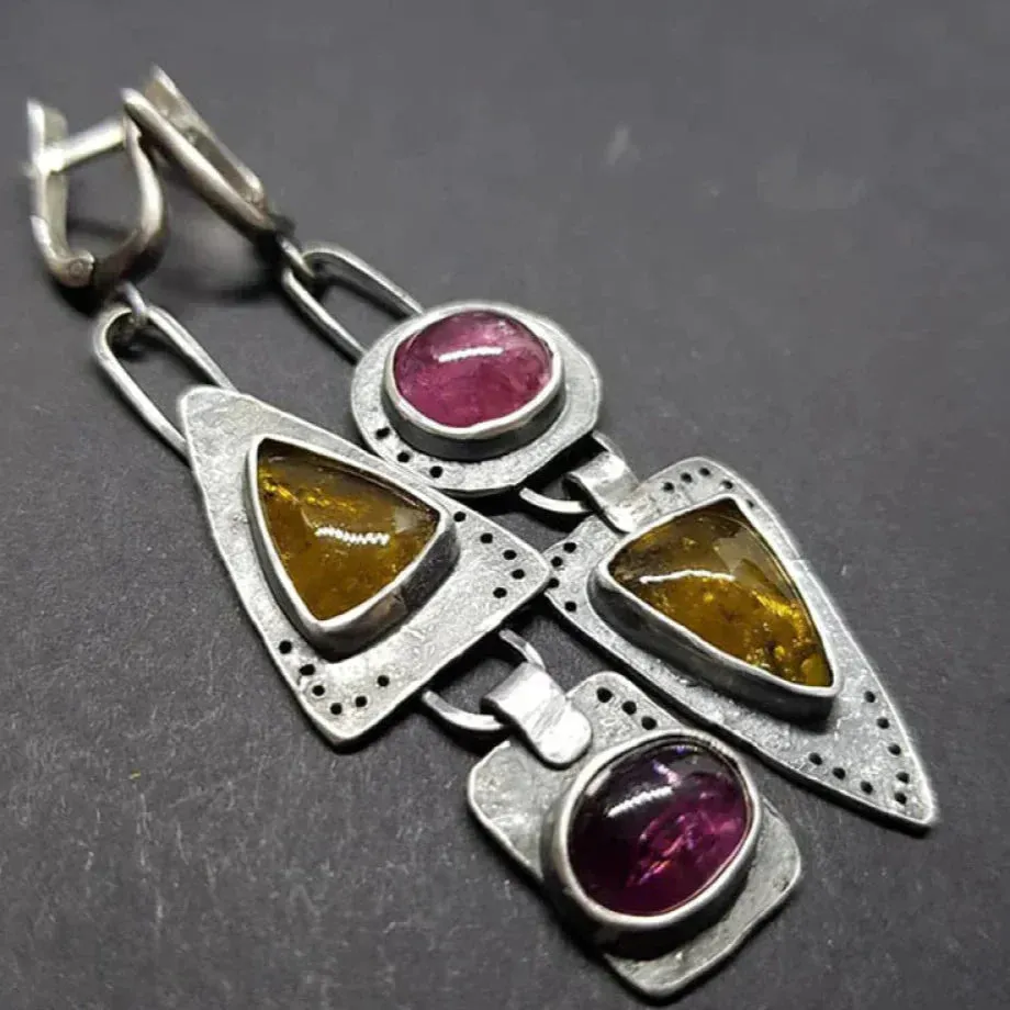 Sabrina – Vintage Triangular Geometric Earrings