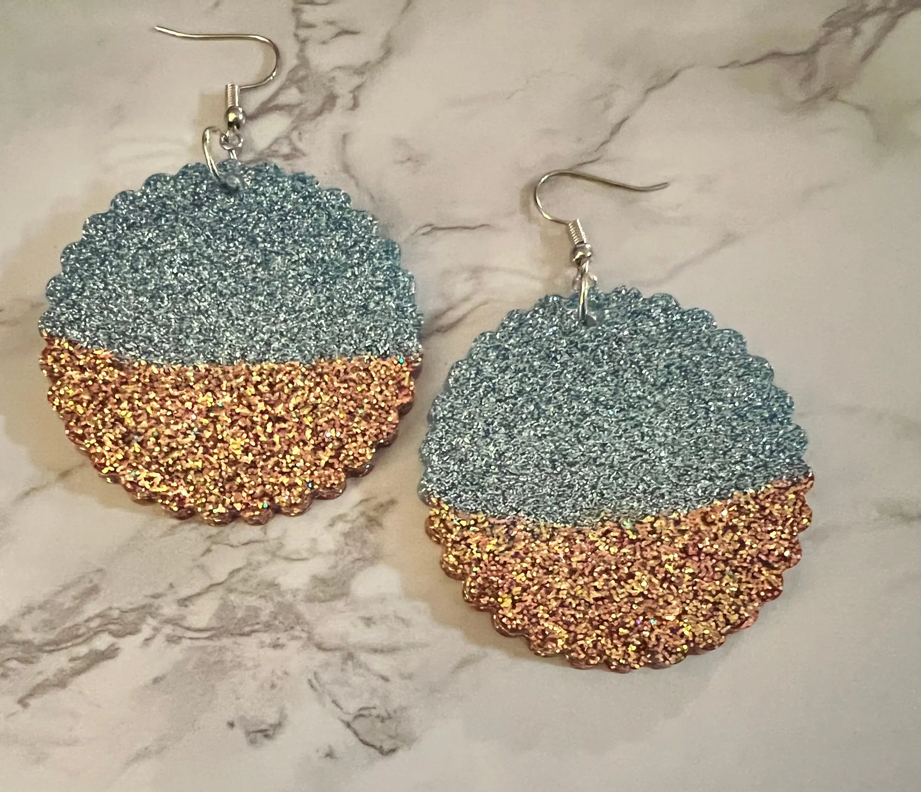 Scalloped Circle