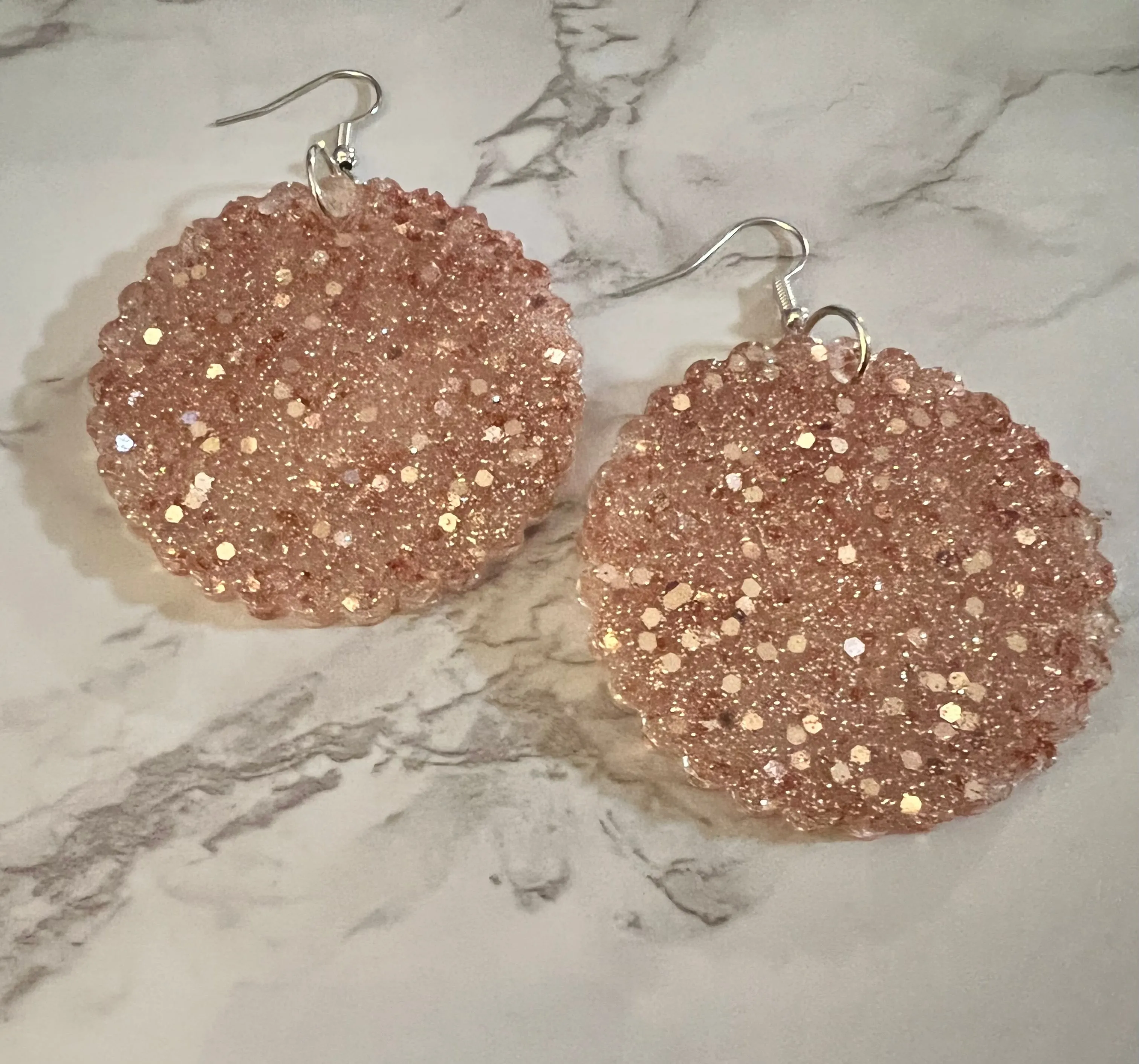 Scalloped Circle