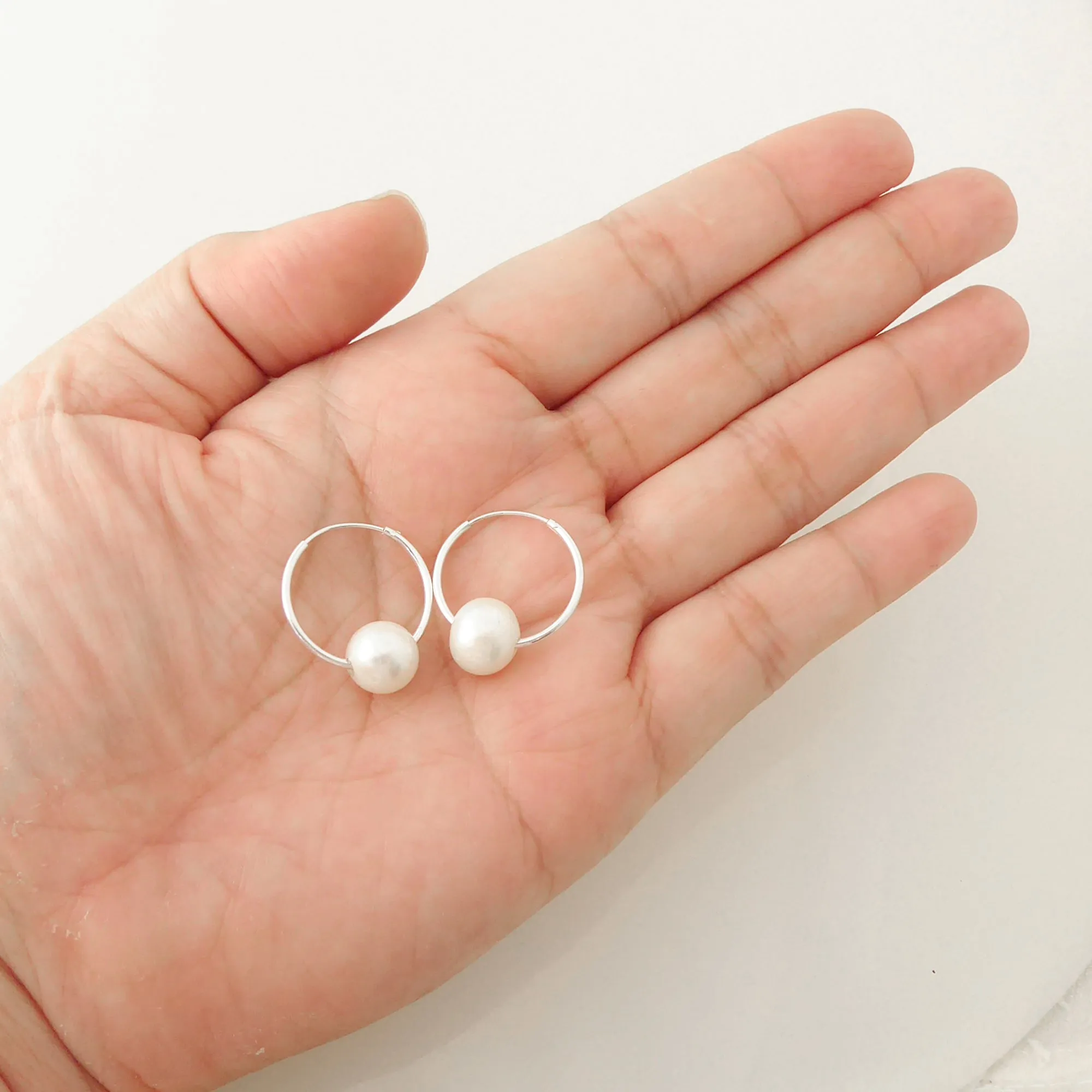Small sterling silver pearl hoop earrings