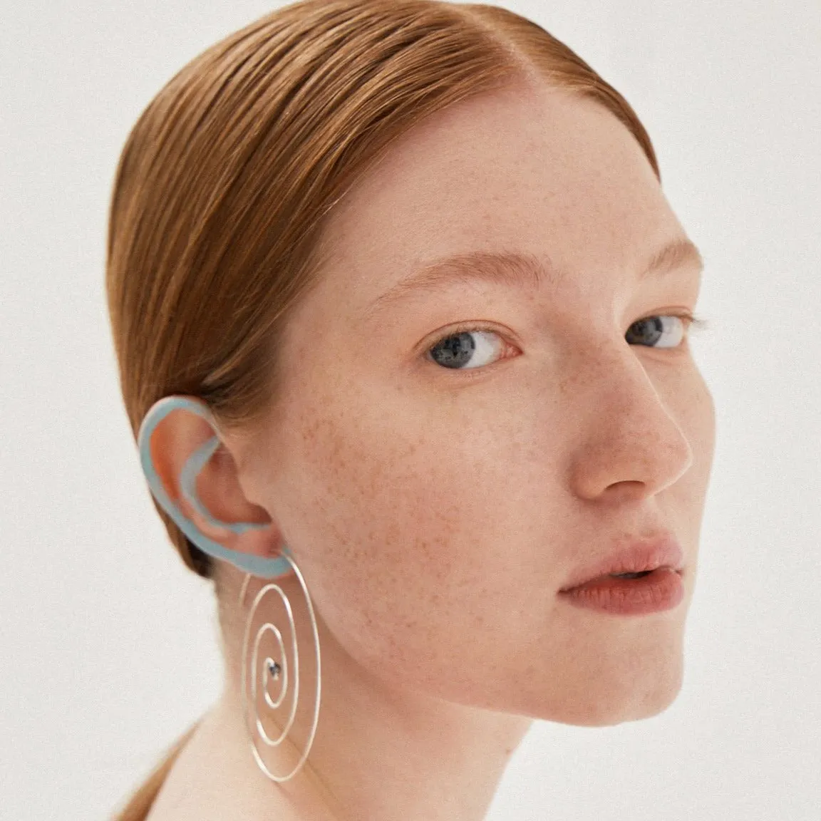 SPIRAL PEARL EARRINGS