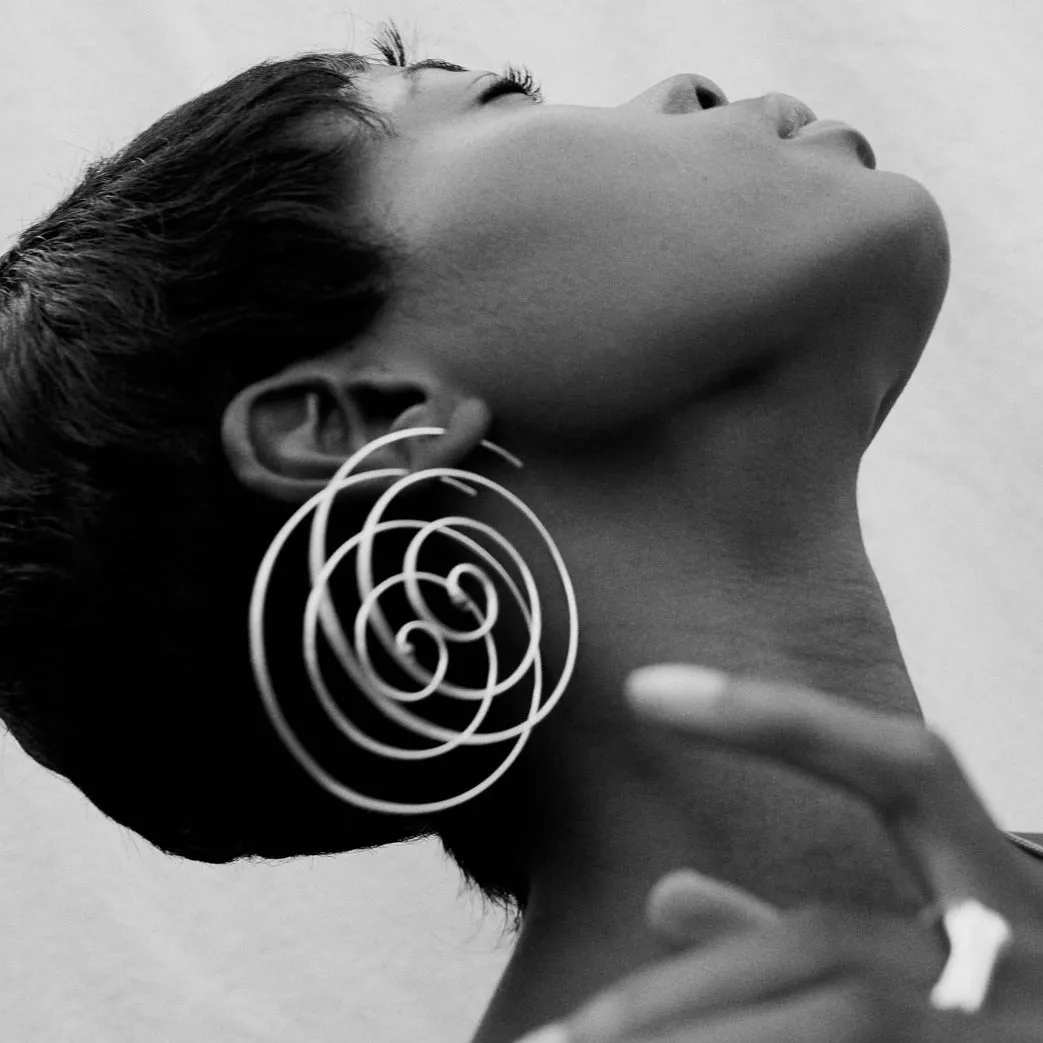 SPIRAL PEARL EARRINGS
