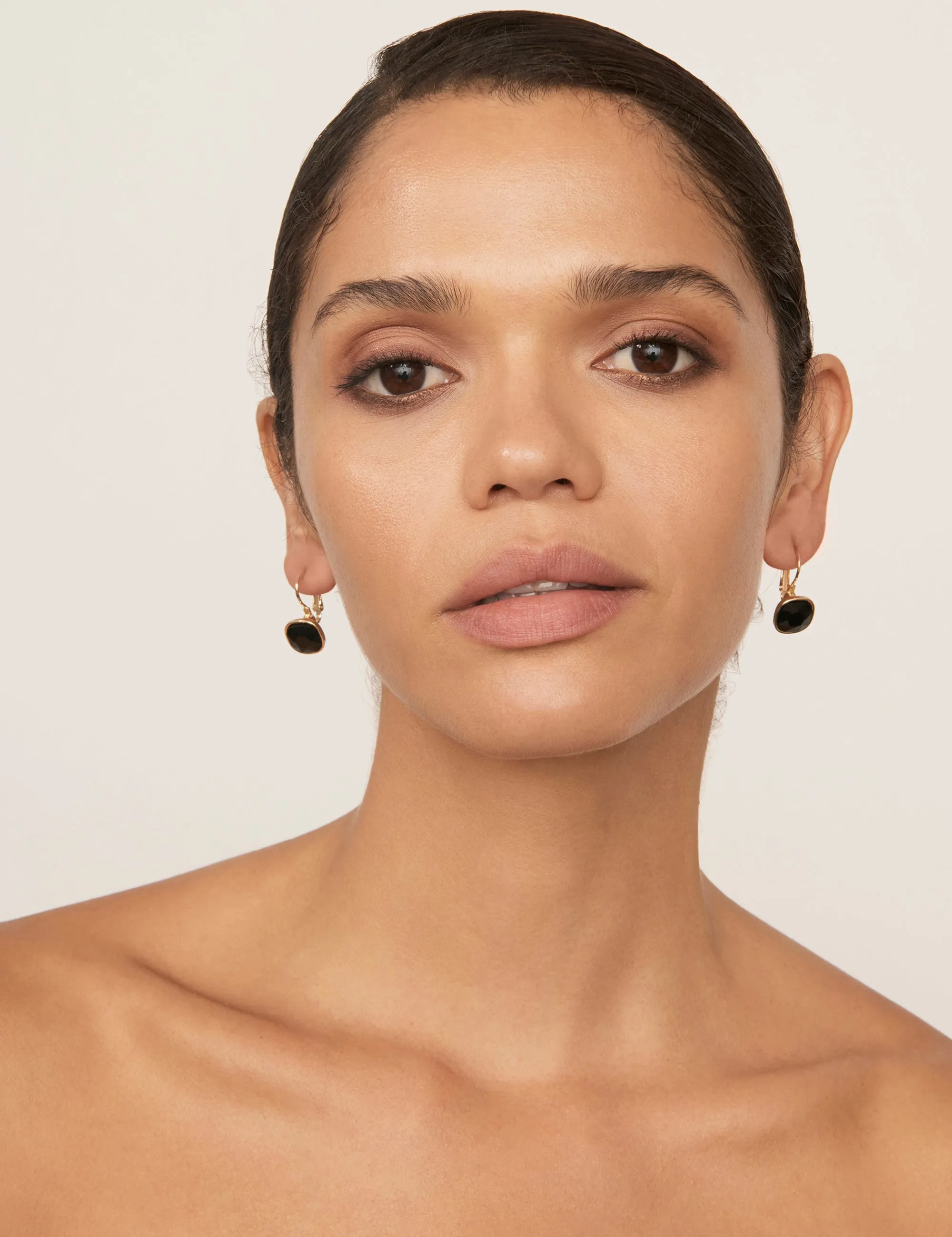 SQUARE STONE EARRING