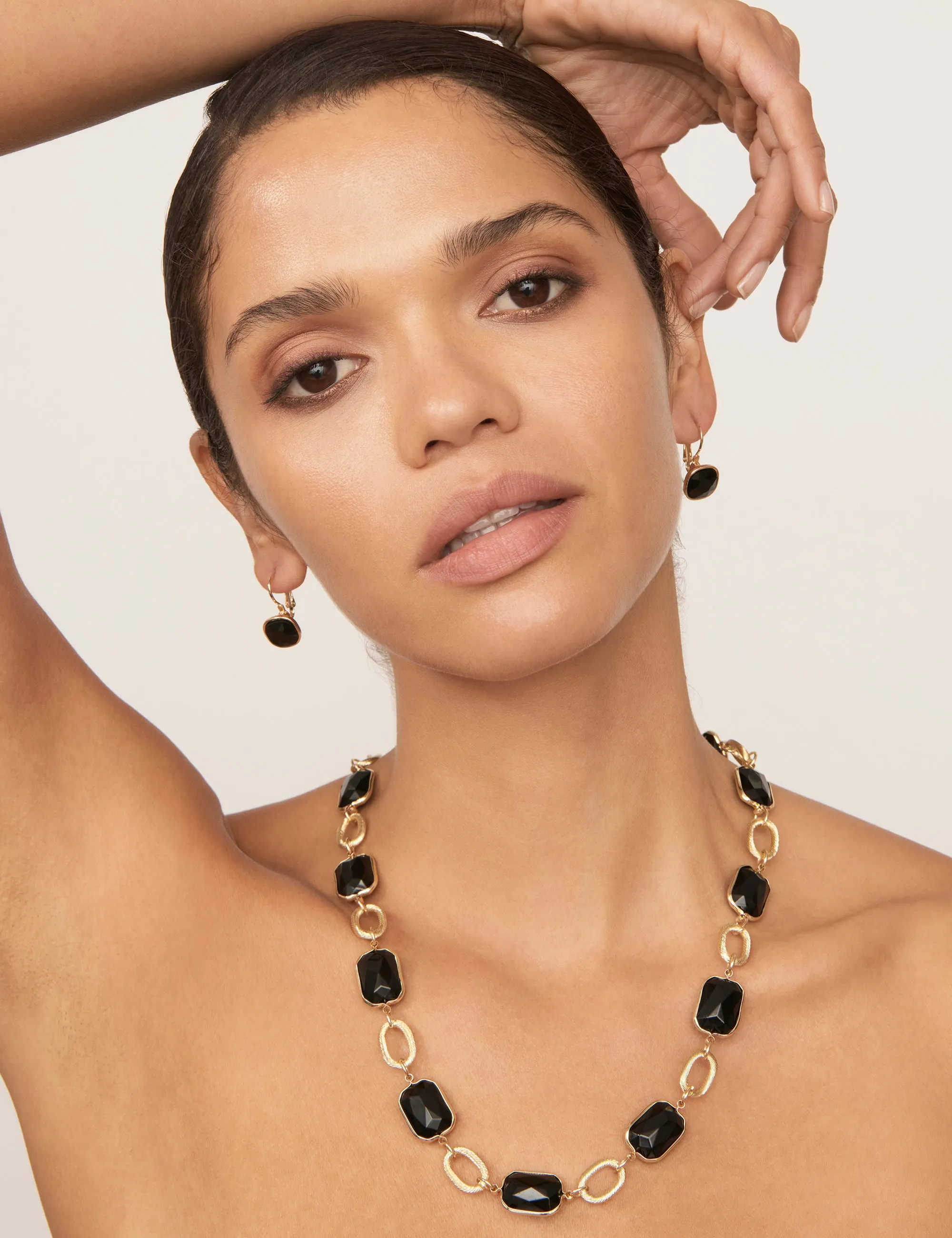 SQUARE STONE EARRING