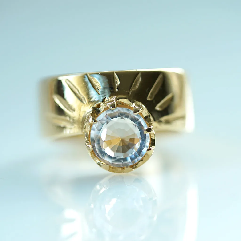 StarBurst Gold band with white beryl